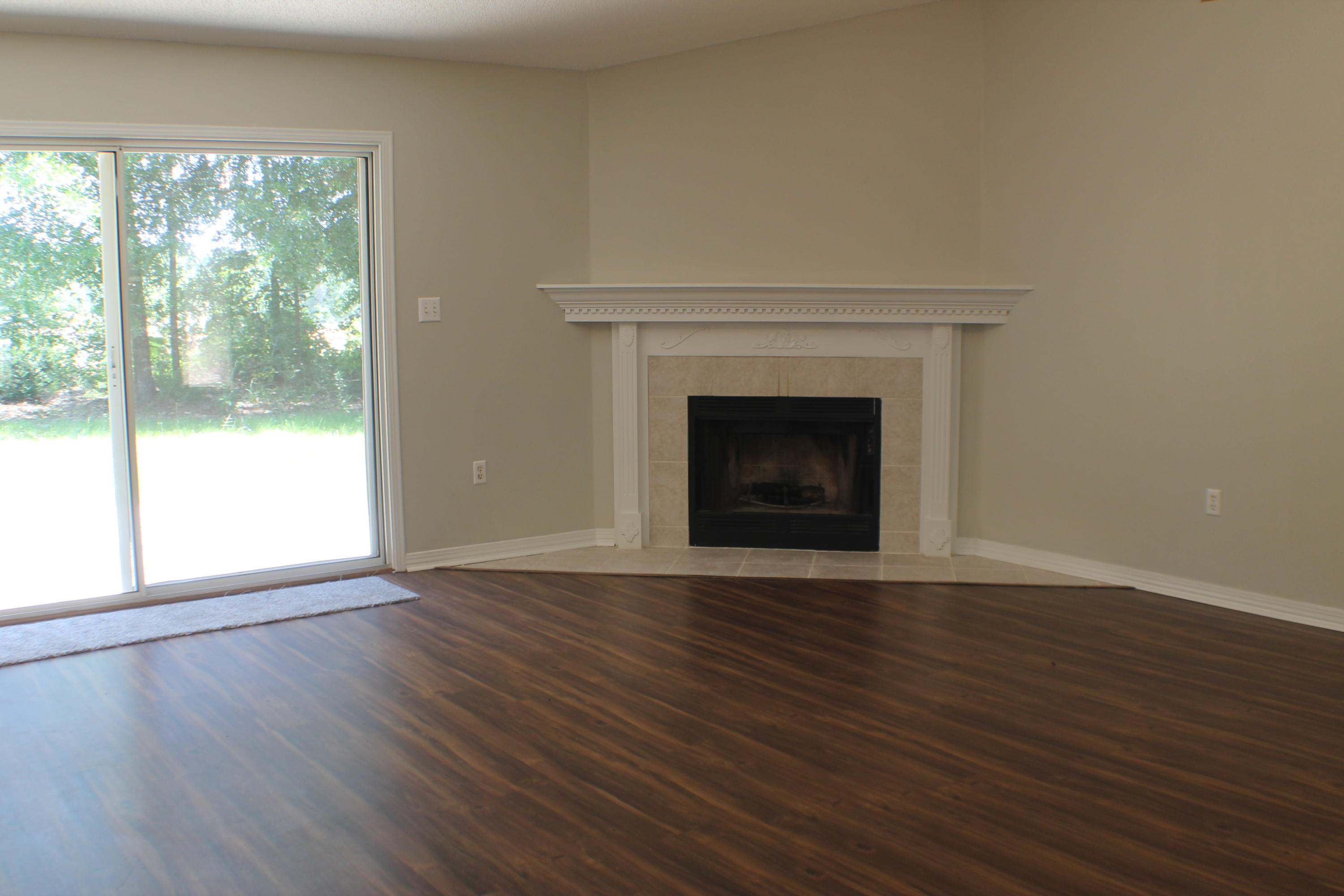 SILVER OAKS PH 1 - Residential Lease