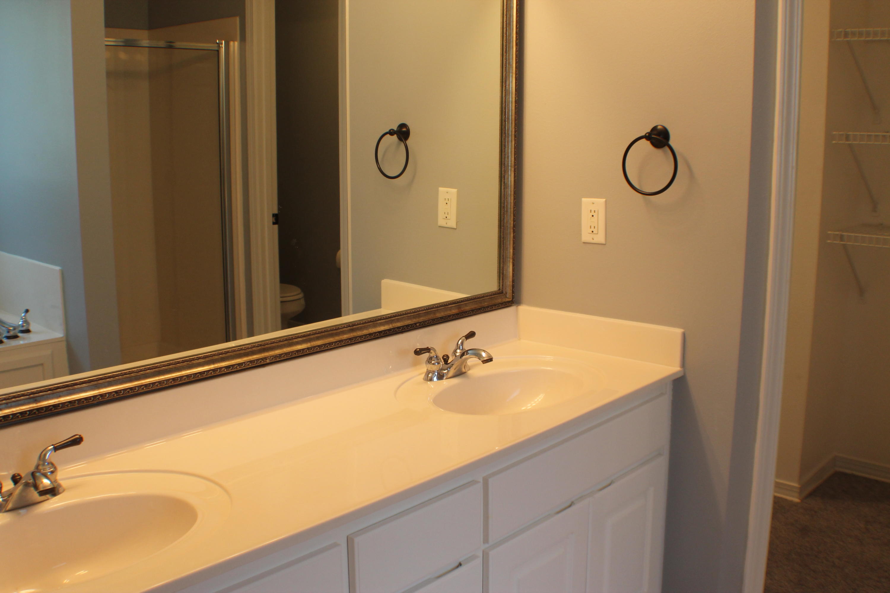 SILVER OAKS PH 1 - Residential Lease