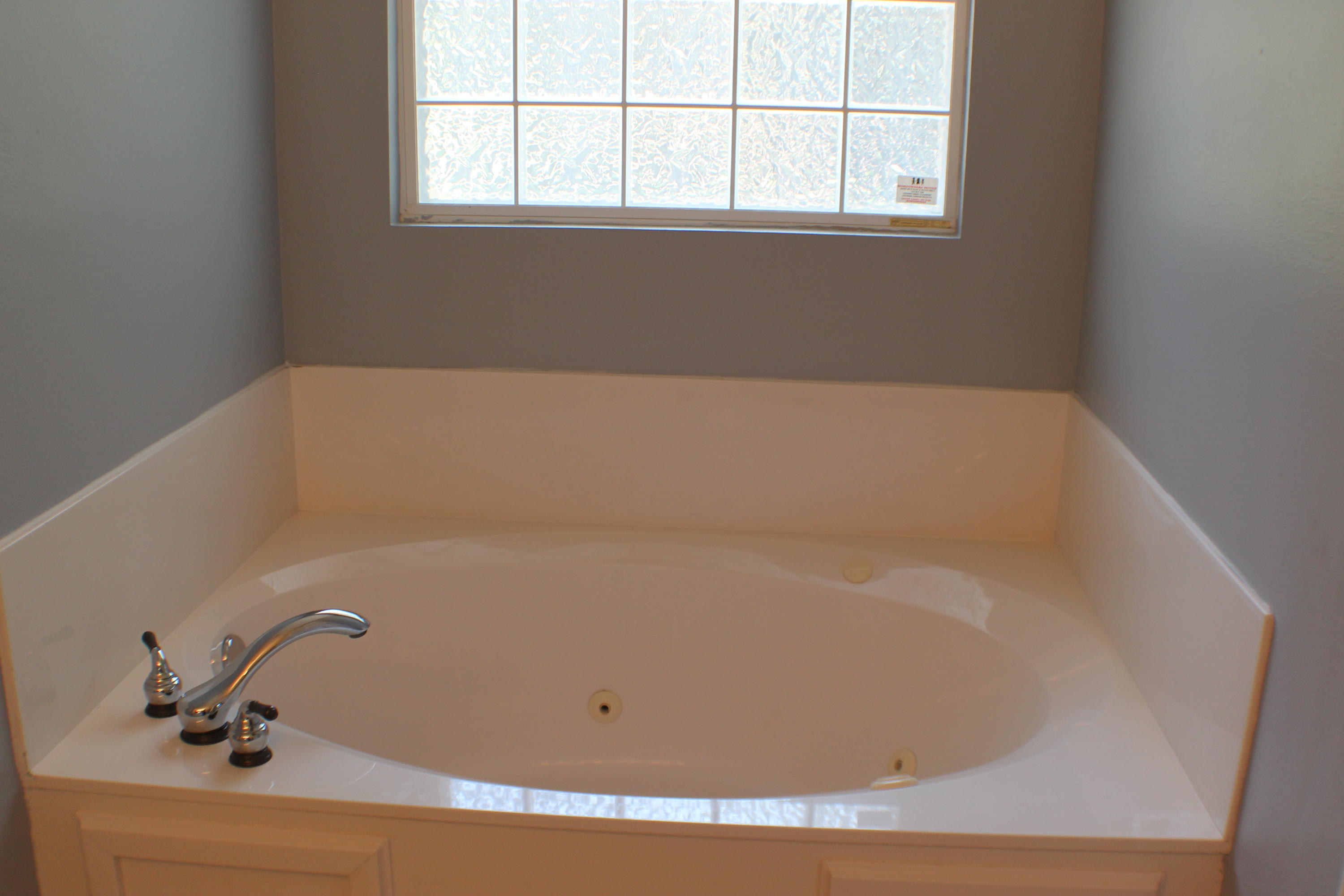 SILVER OAKS PH 1 - Residential Lease