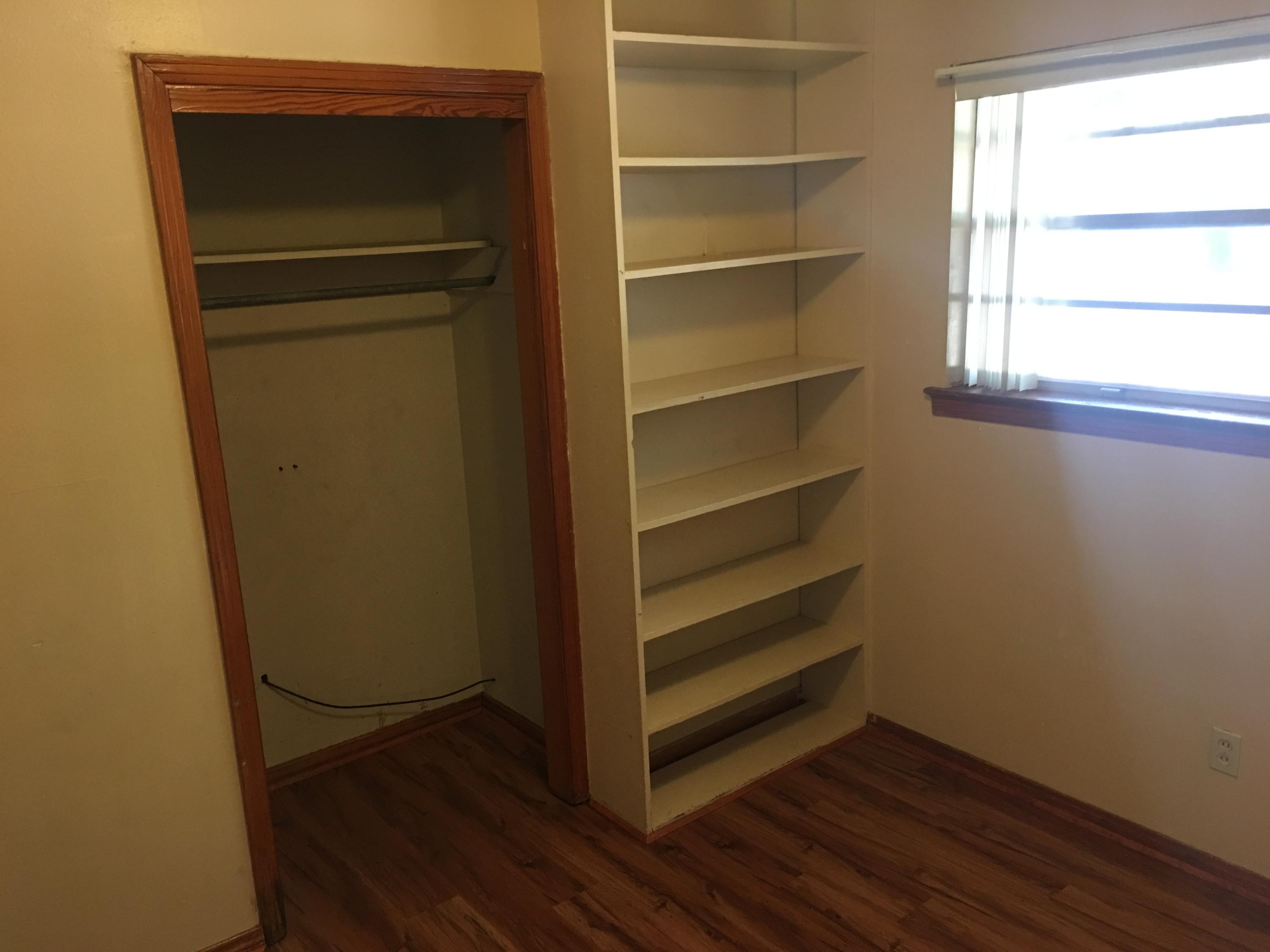 OAKLAND HEIGHTS - Residential Lease