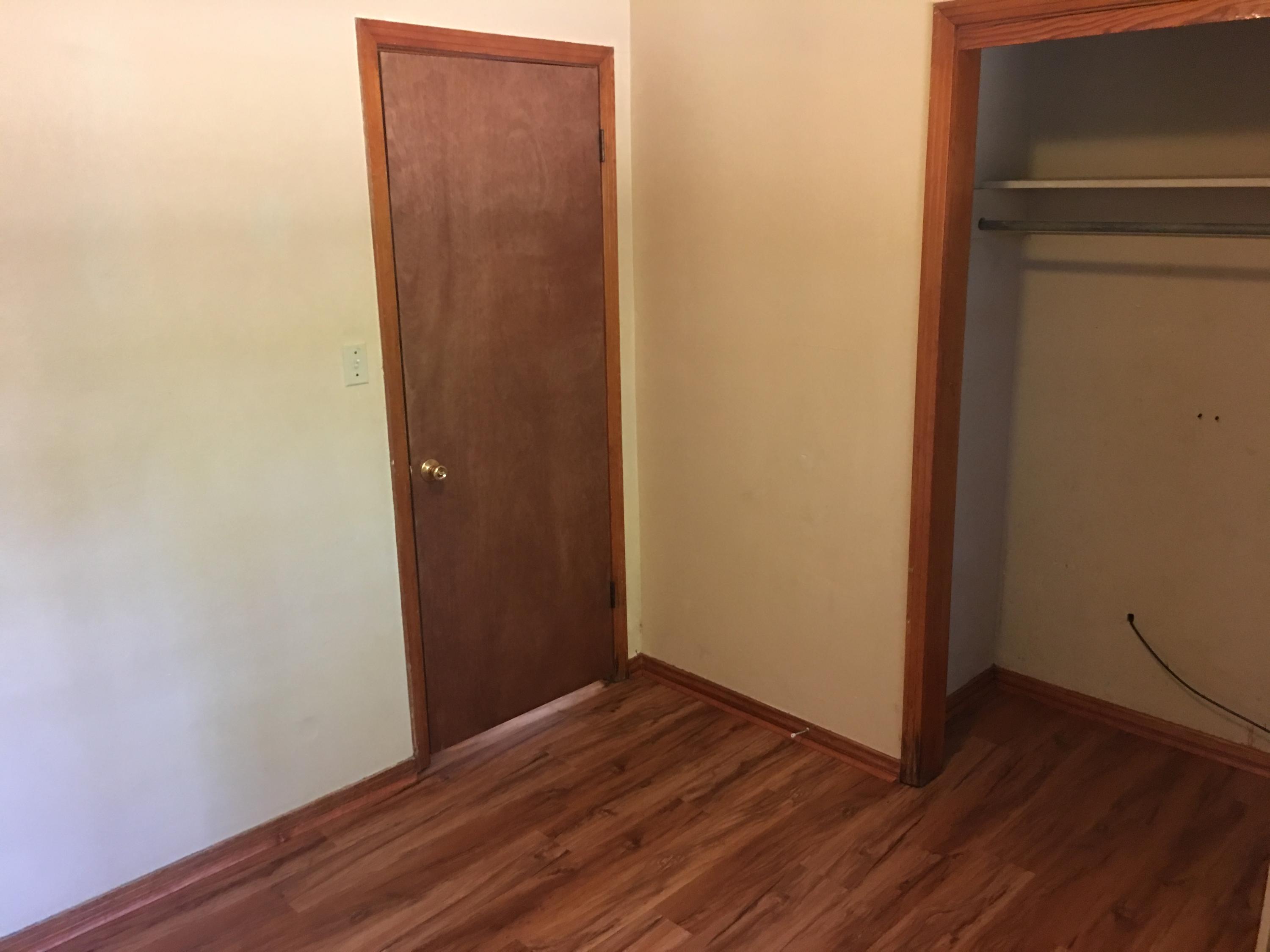 OAKLAND HEIGHTS - Residential Lease