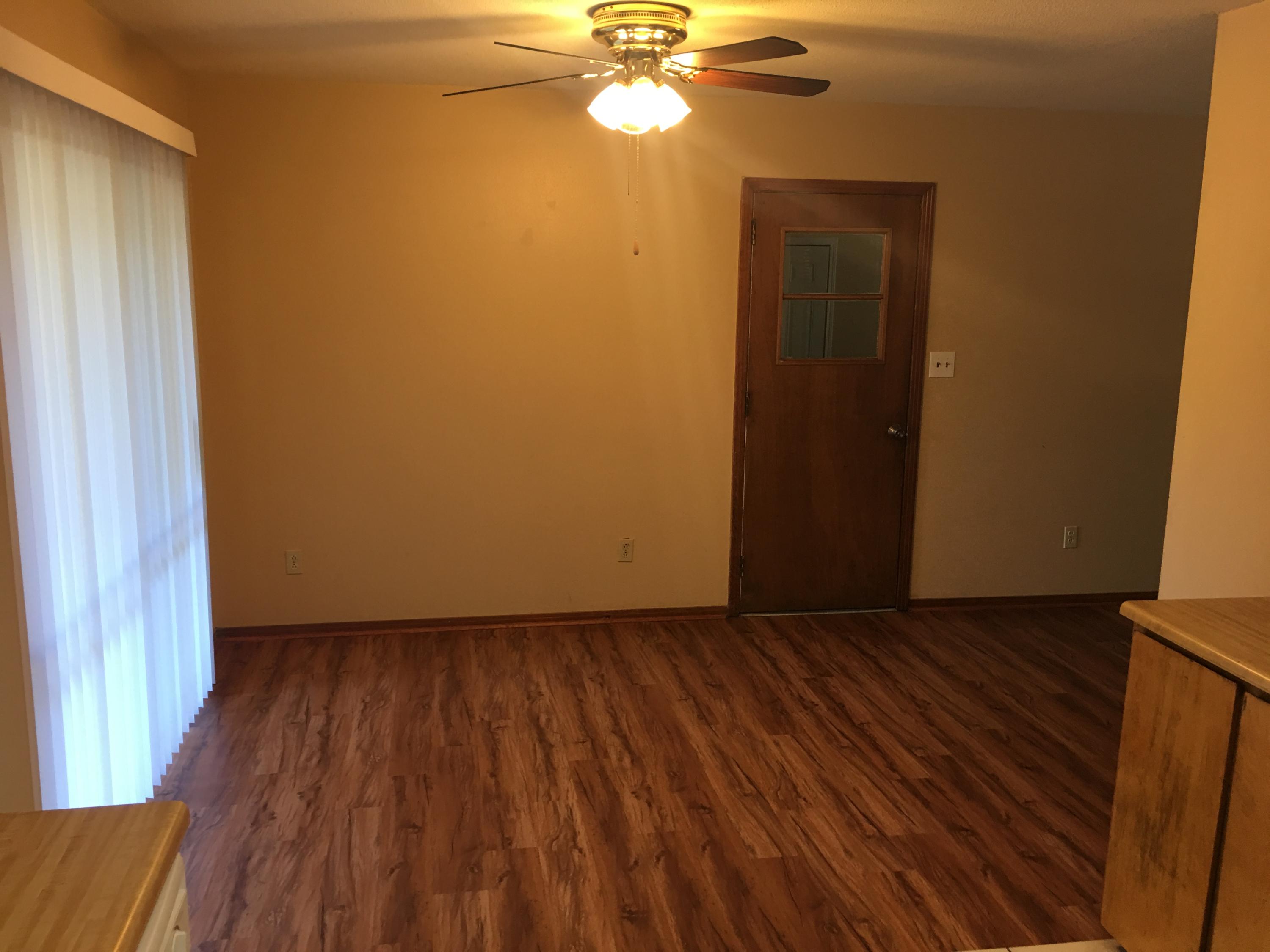 OAKLAND HEIGHTS - Residential Lease