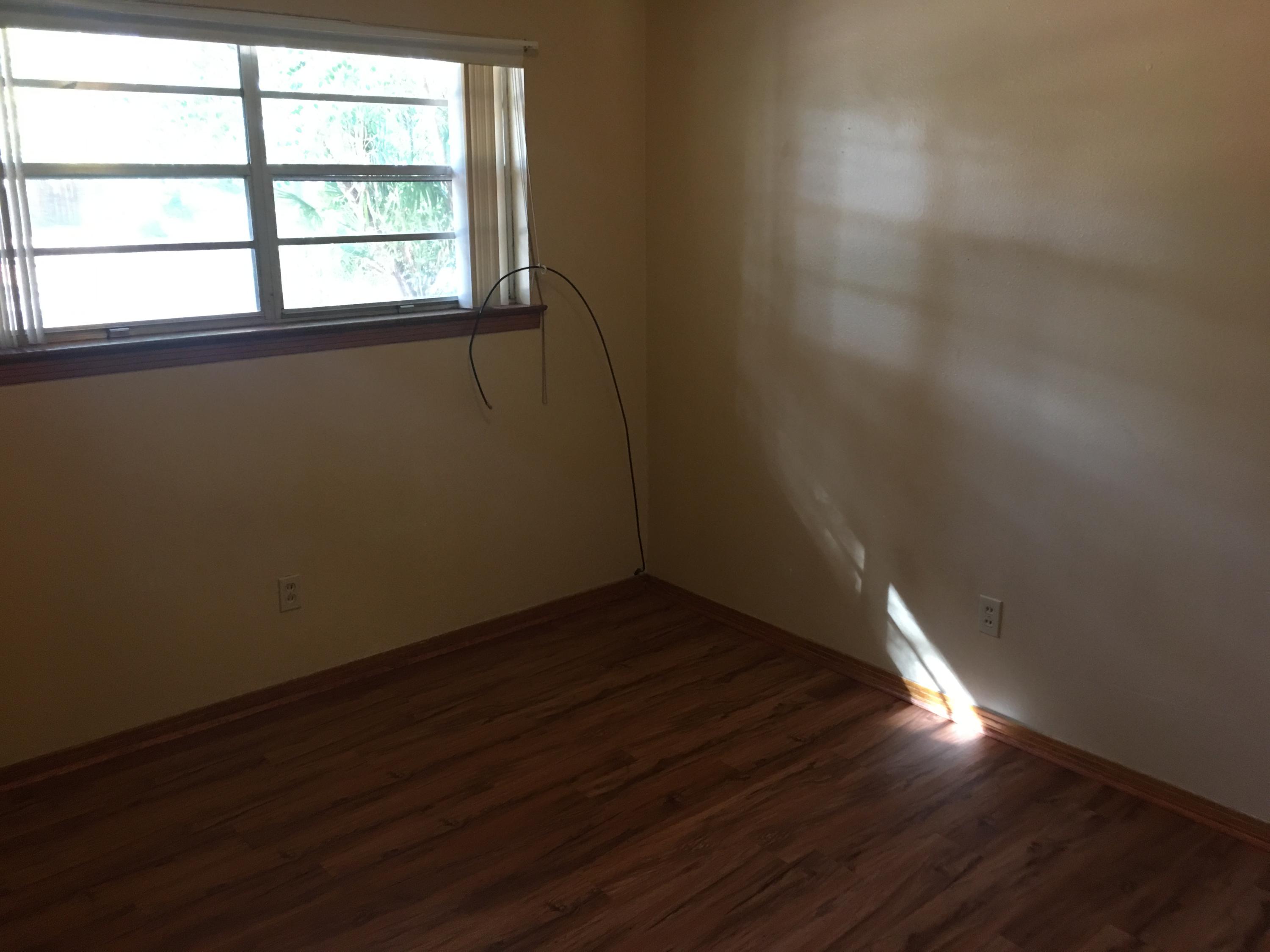 OAKLAND HEIGHTS - Residential Lease