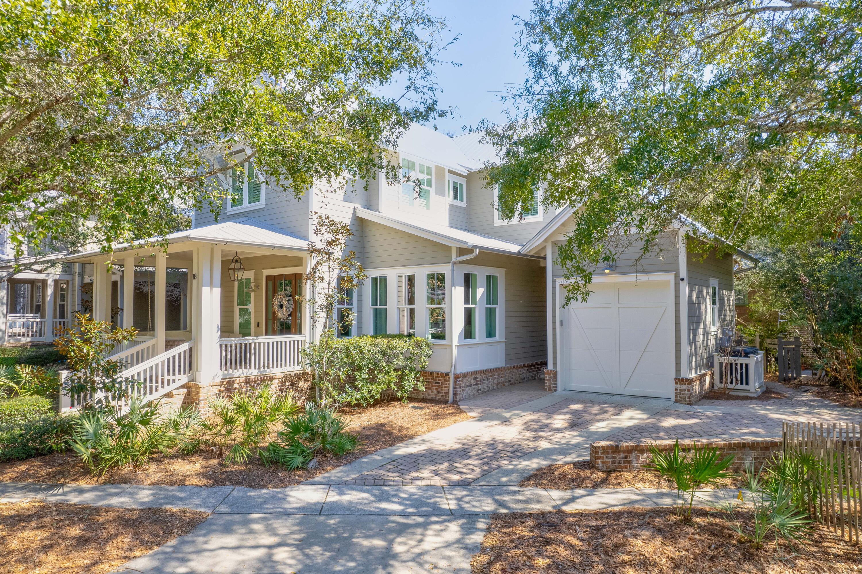 FOREST LAKES - Residential