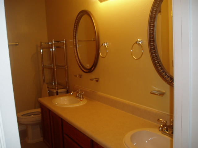 MONAHAN MANOR - Residential Lease