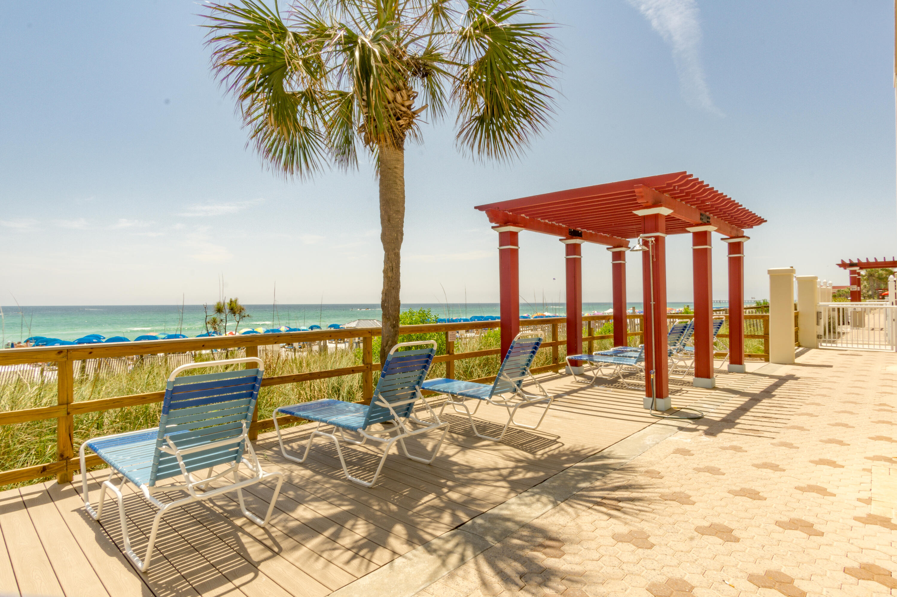 MAJESTIC BEACH TOWERS II - Residential