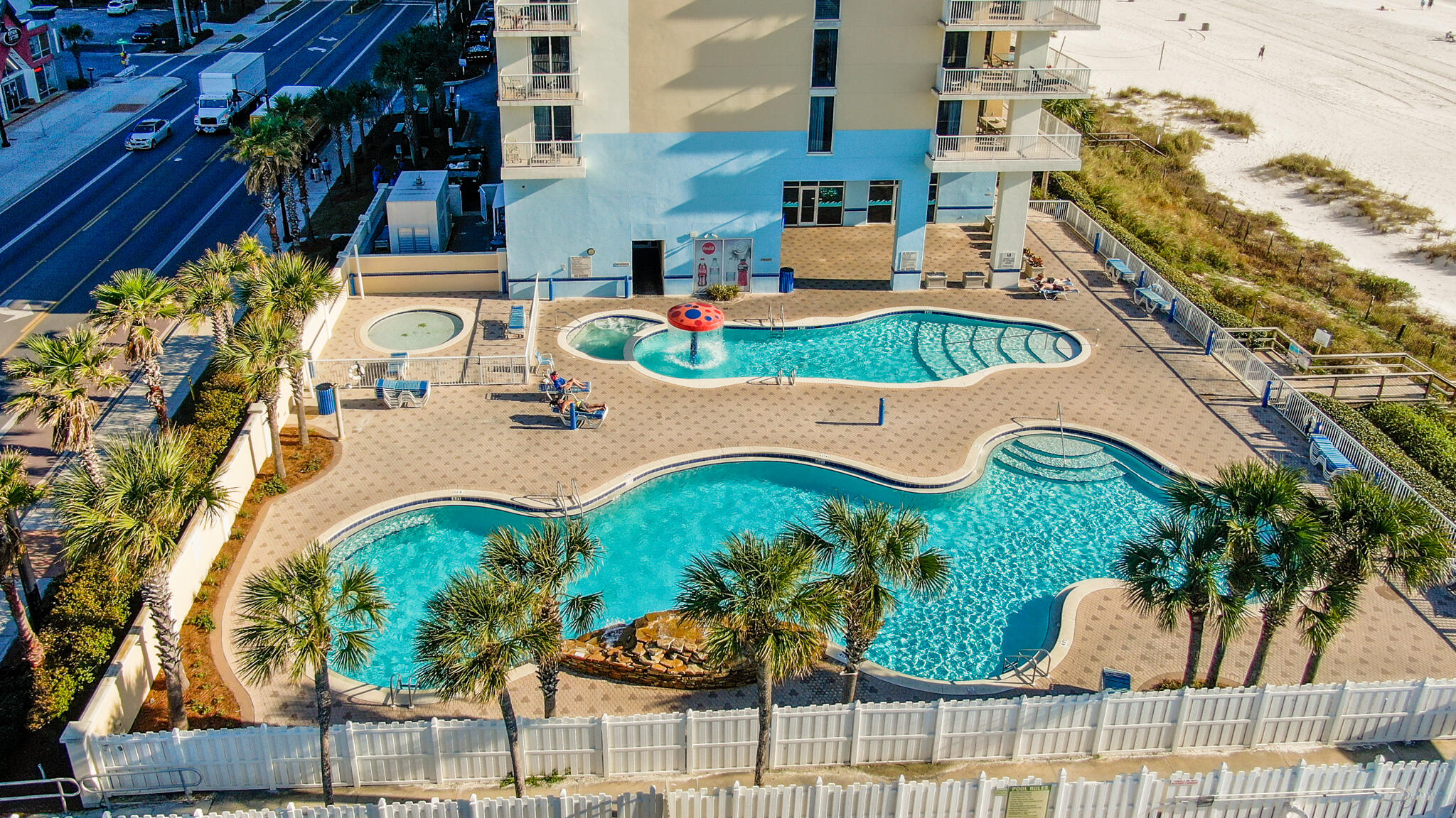 MAJESTIC BEACH TOWERS II - Residential