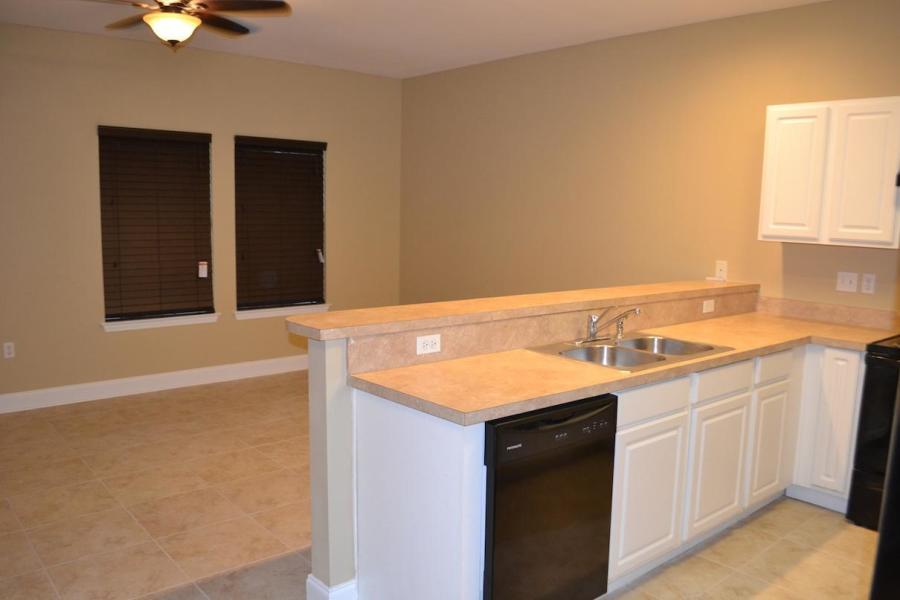 Santa Rosa Place apartments - Residential Lease