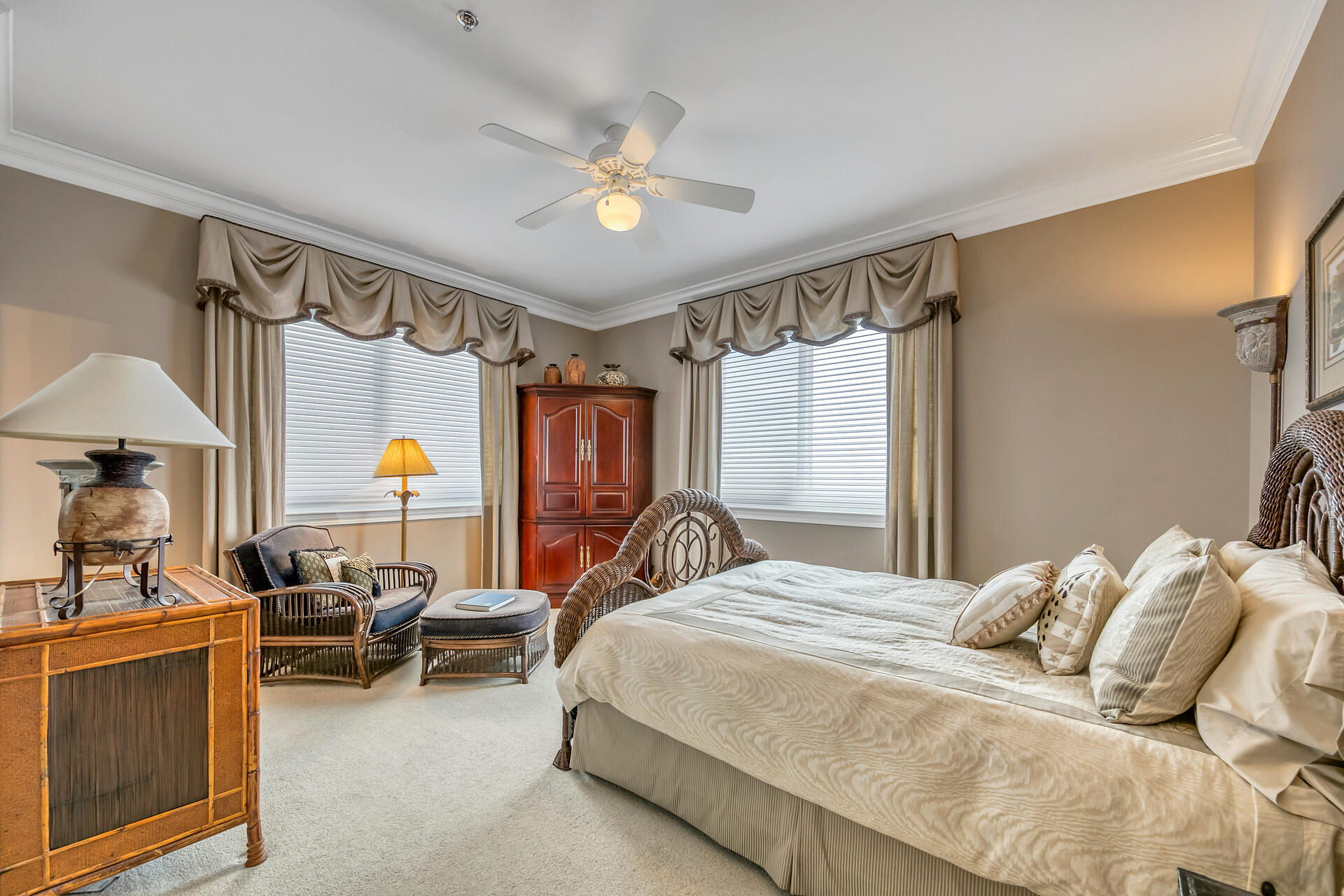 HIDDEN DUNES GRAND VILLAS - Residential