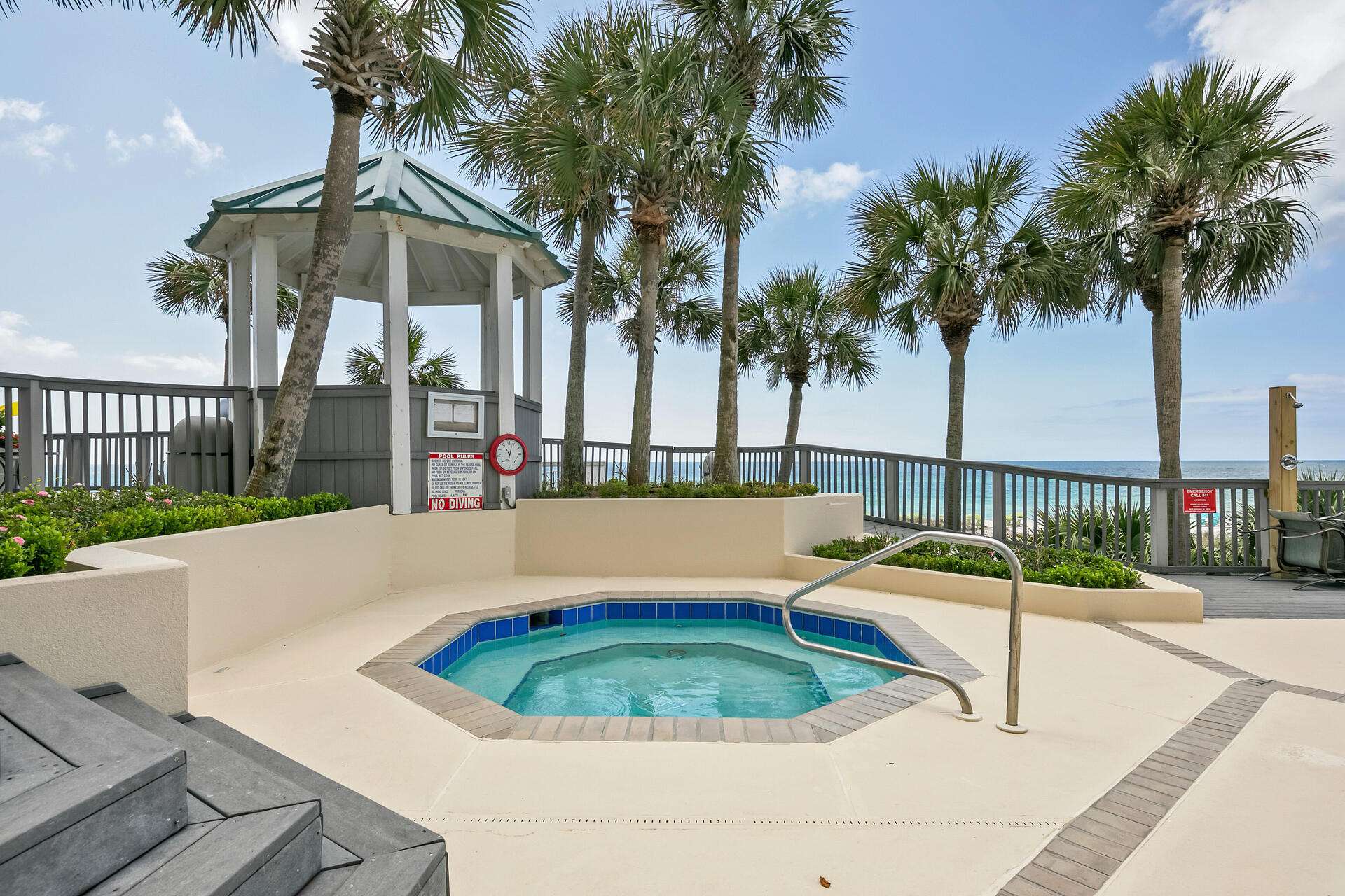HIDDEN DUNES GRAND VILLAS - Residential