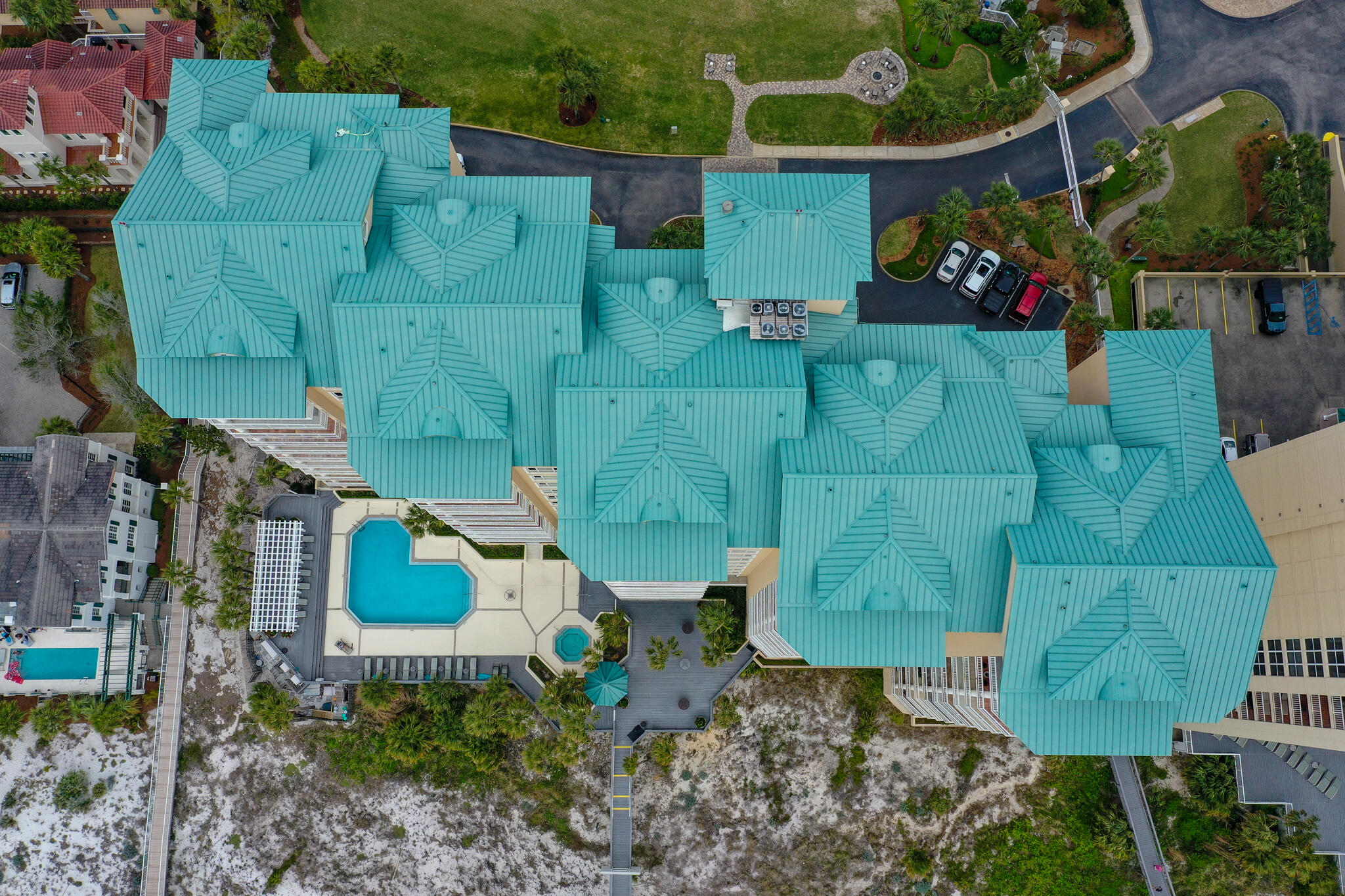 HIDDEN DUNES GRAND VILLAS - Residential