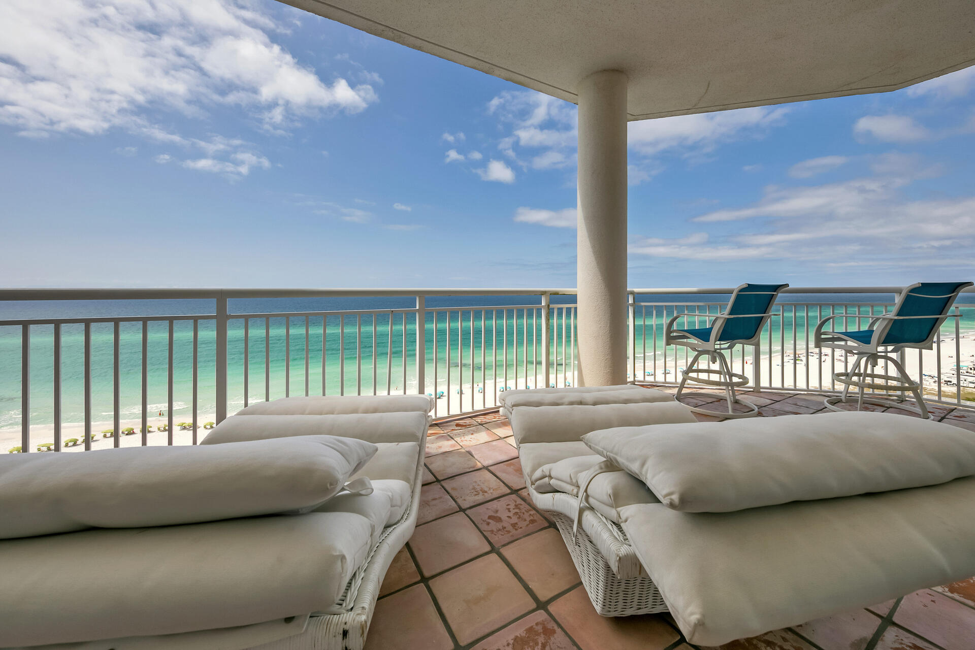 HIDDEN DUNES GRAND VILLAS - Residential
