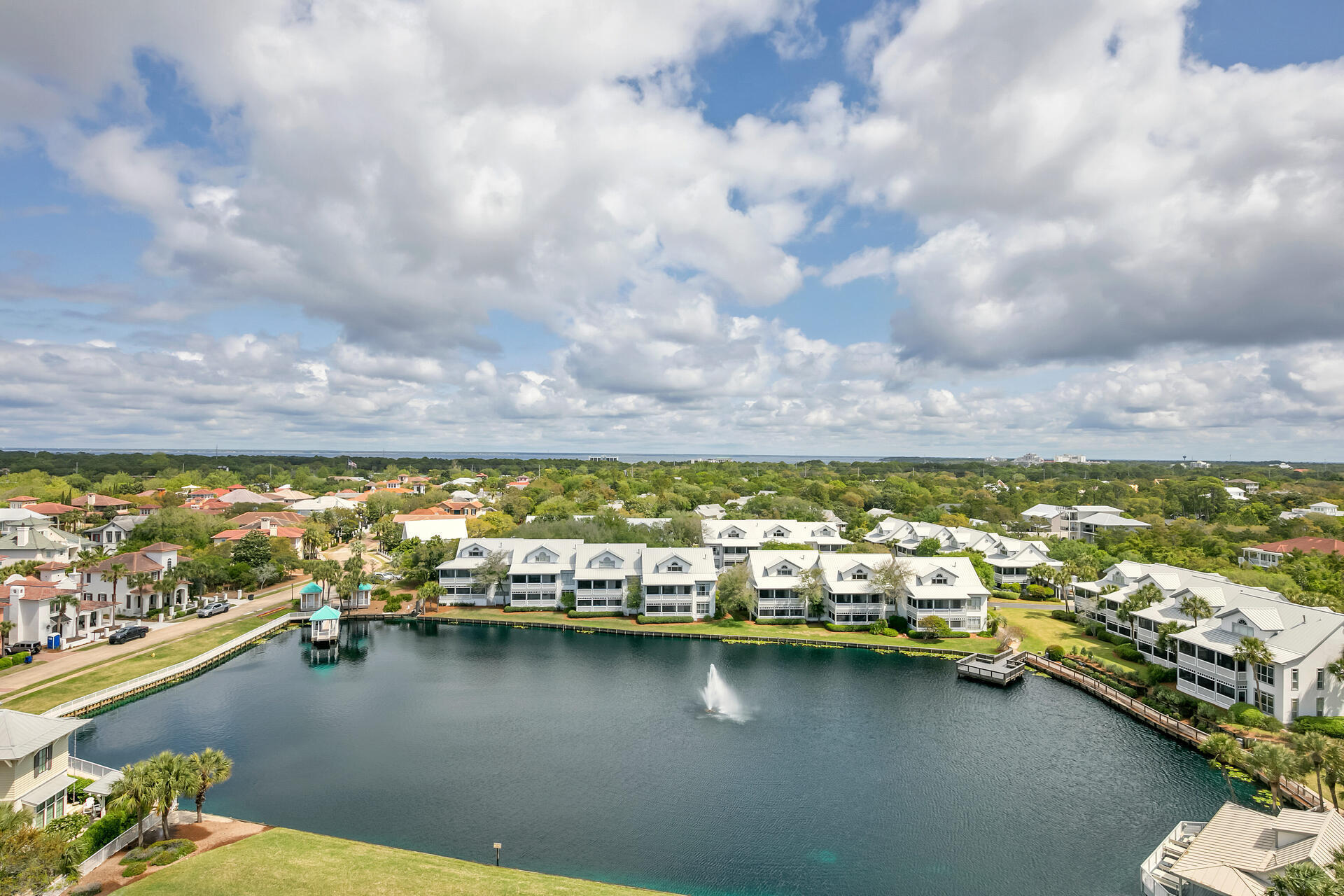 HIDDEN DUNES GRAND VILLAS - Residential