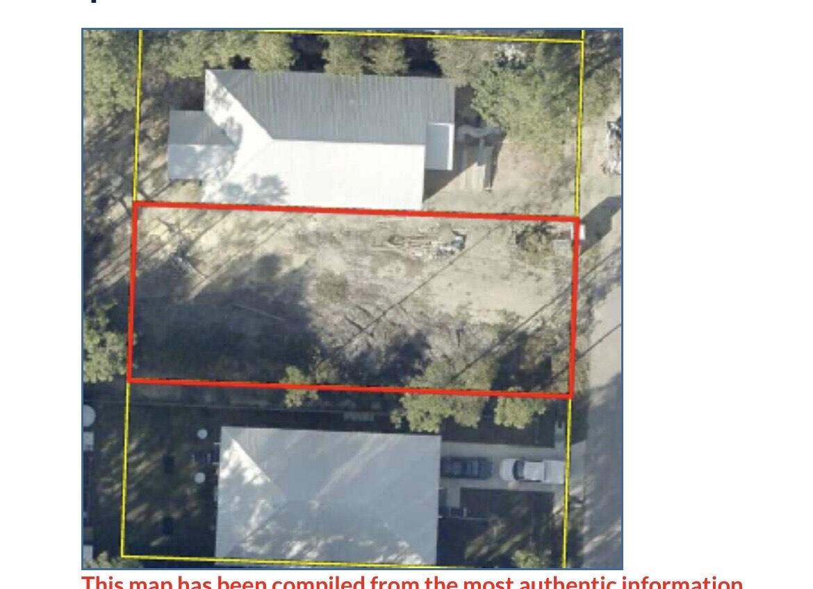 Affordable residential lot in Santa Rosa Beach. Public sewer and water, are available. Buyer is to do their own diligence. No HOA Fees or build out time. Great location, near the bay, dinning, shopping, and the white sandy beaches.