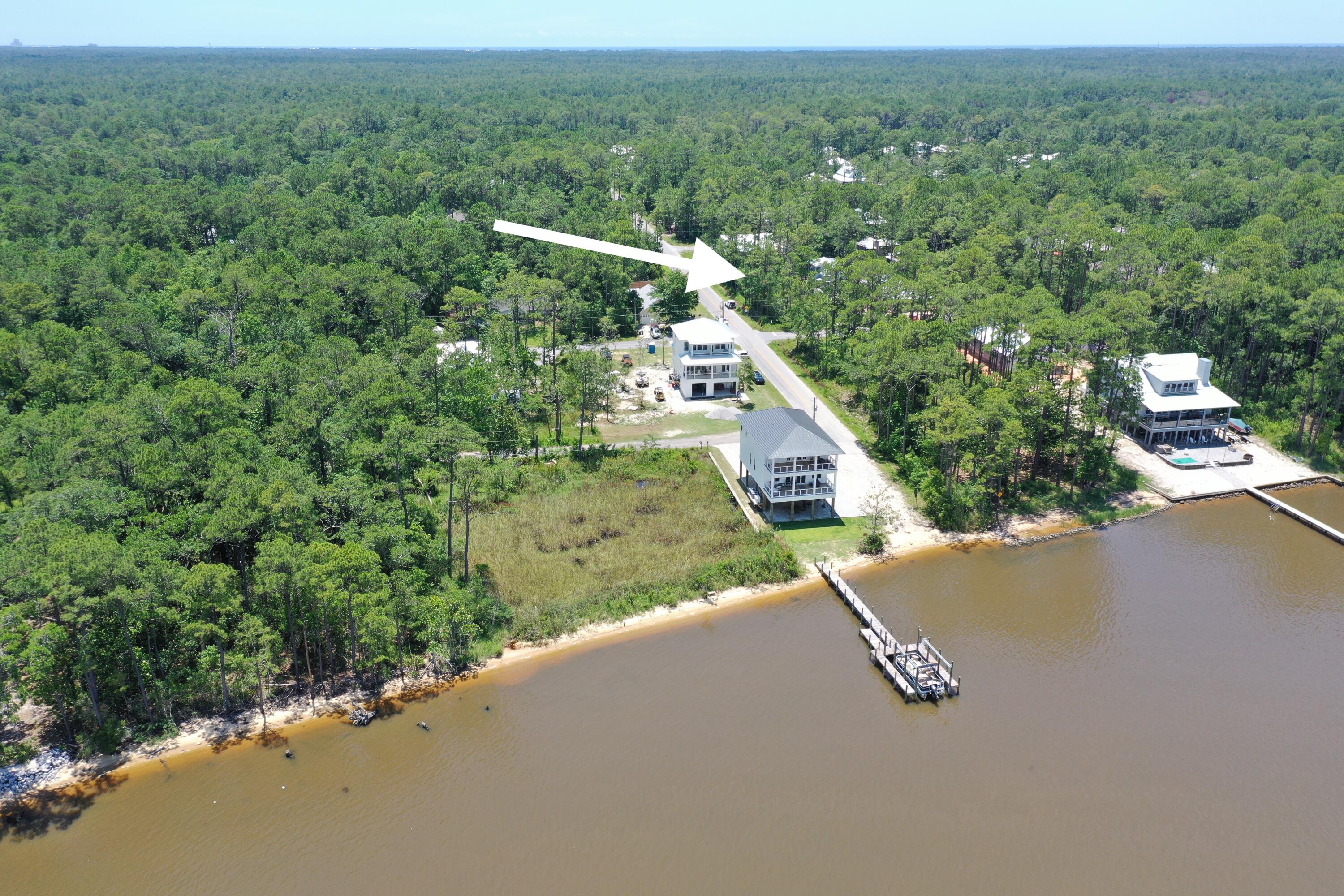 MAGNOLIA BEACH - Land