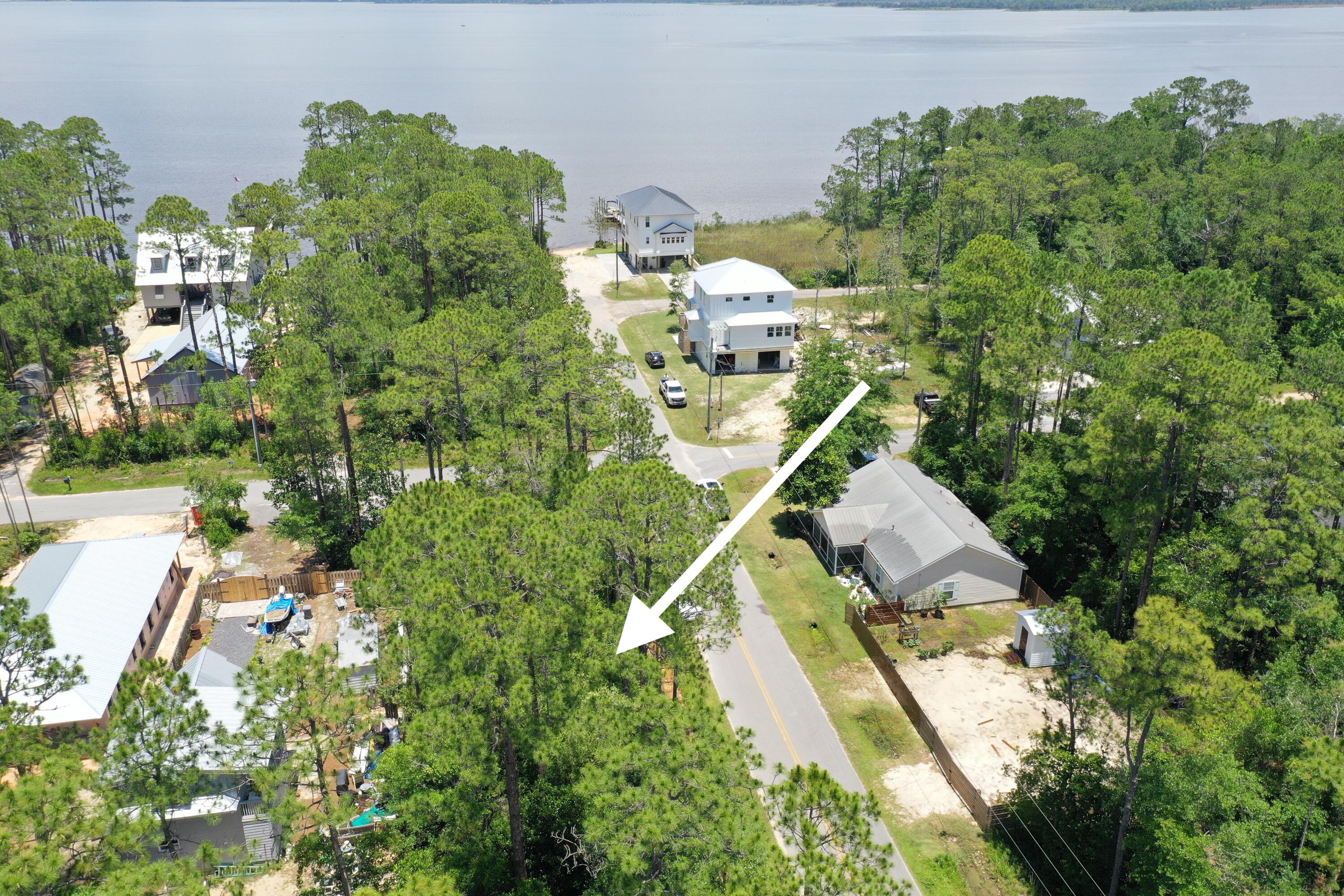MAGNOLIA BEACH - Land