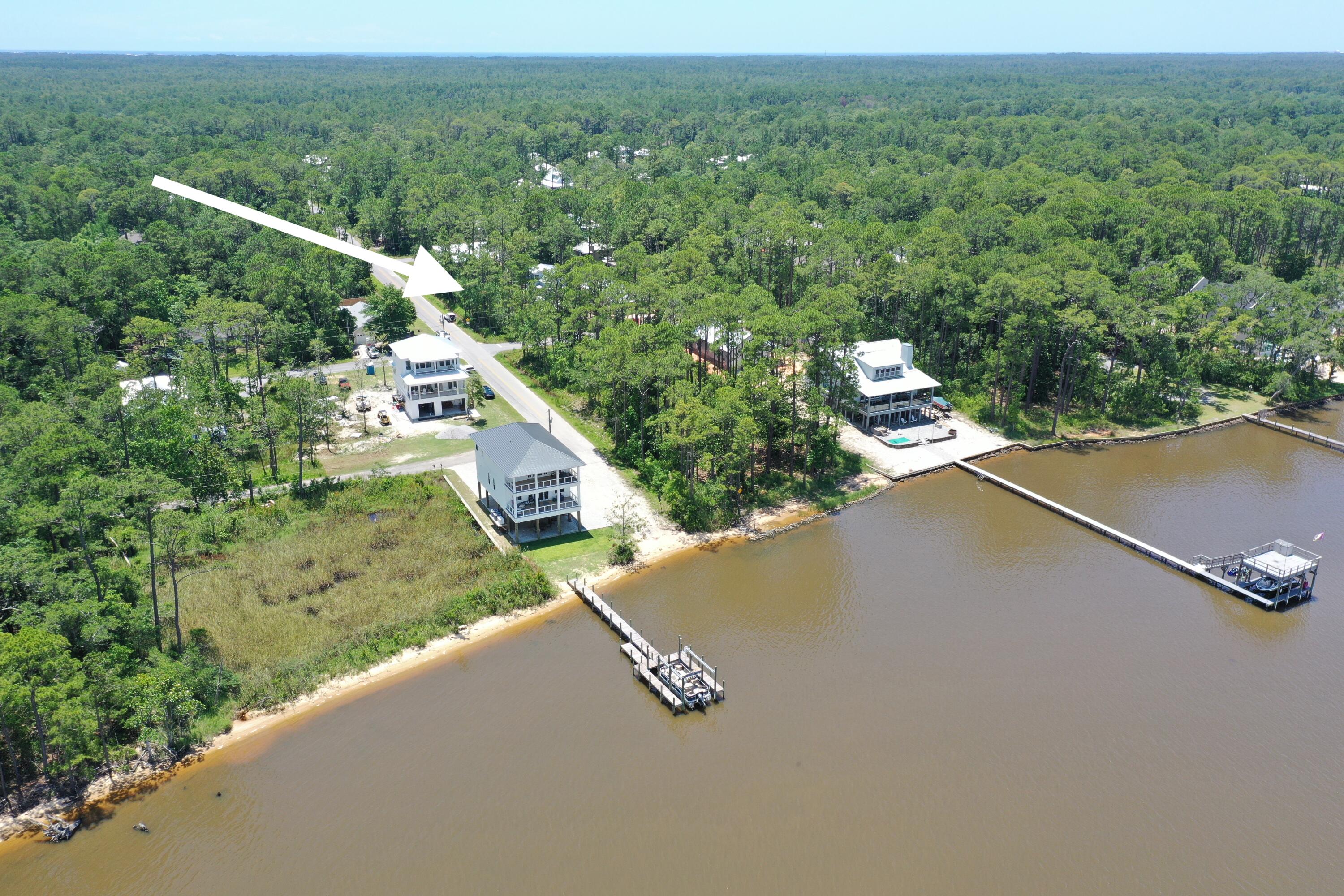MAGNOLIA BEACH - Land