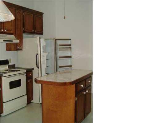 PARKWOOD LANE BLUEWATER BAY - Residential Lease