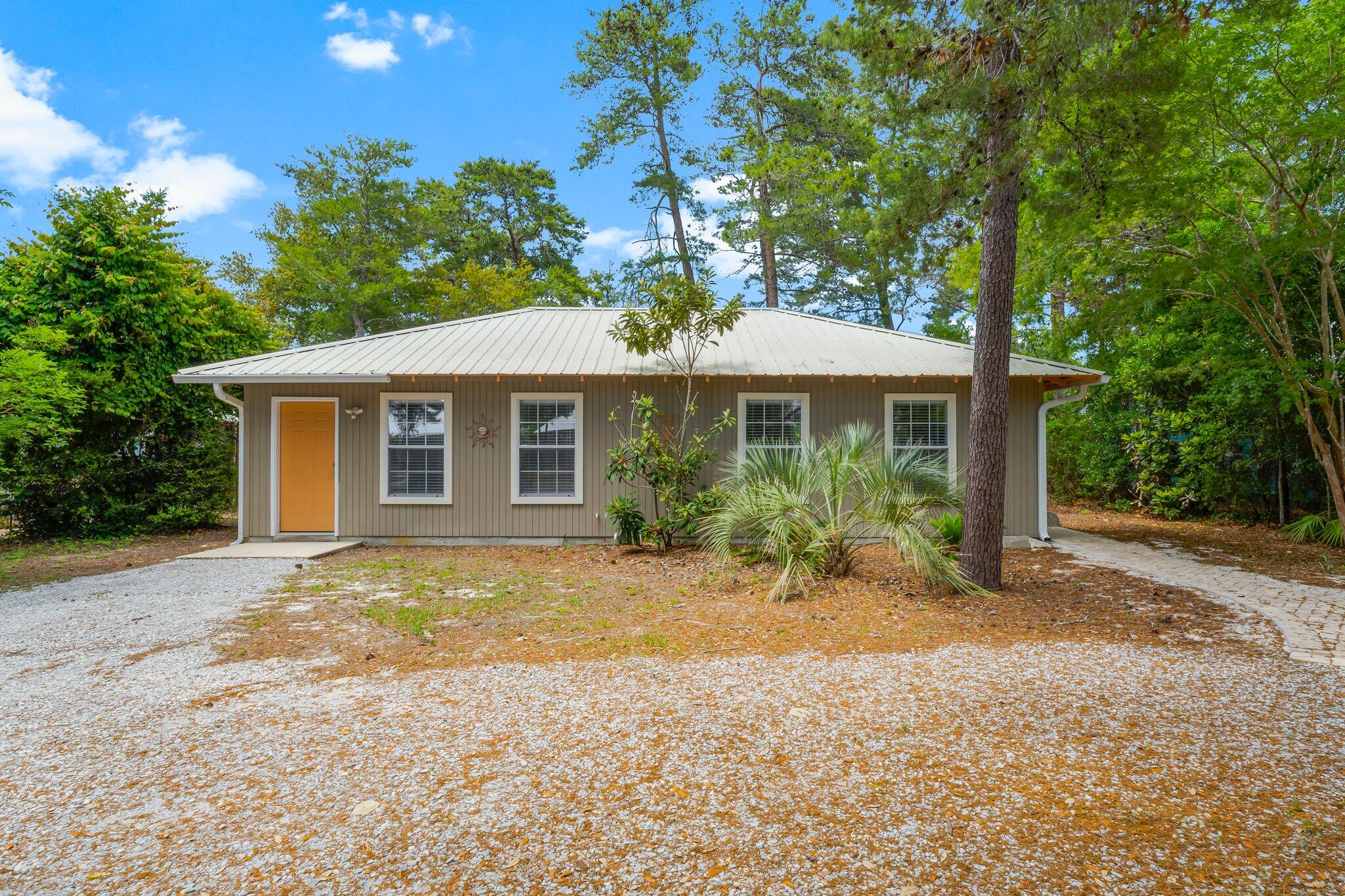 BEACH HIGHLAND - Residential Lease