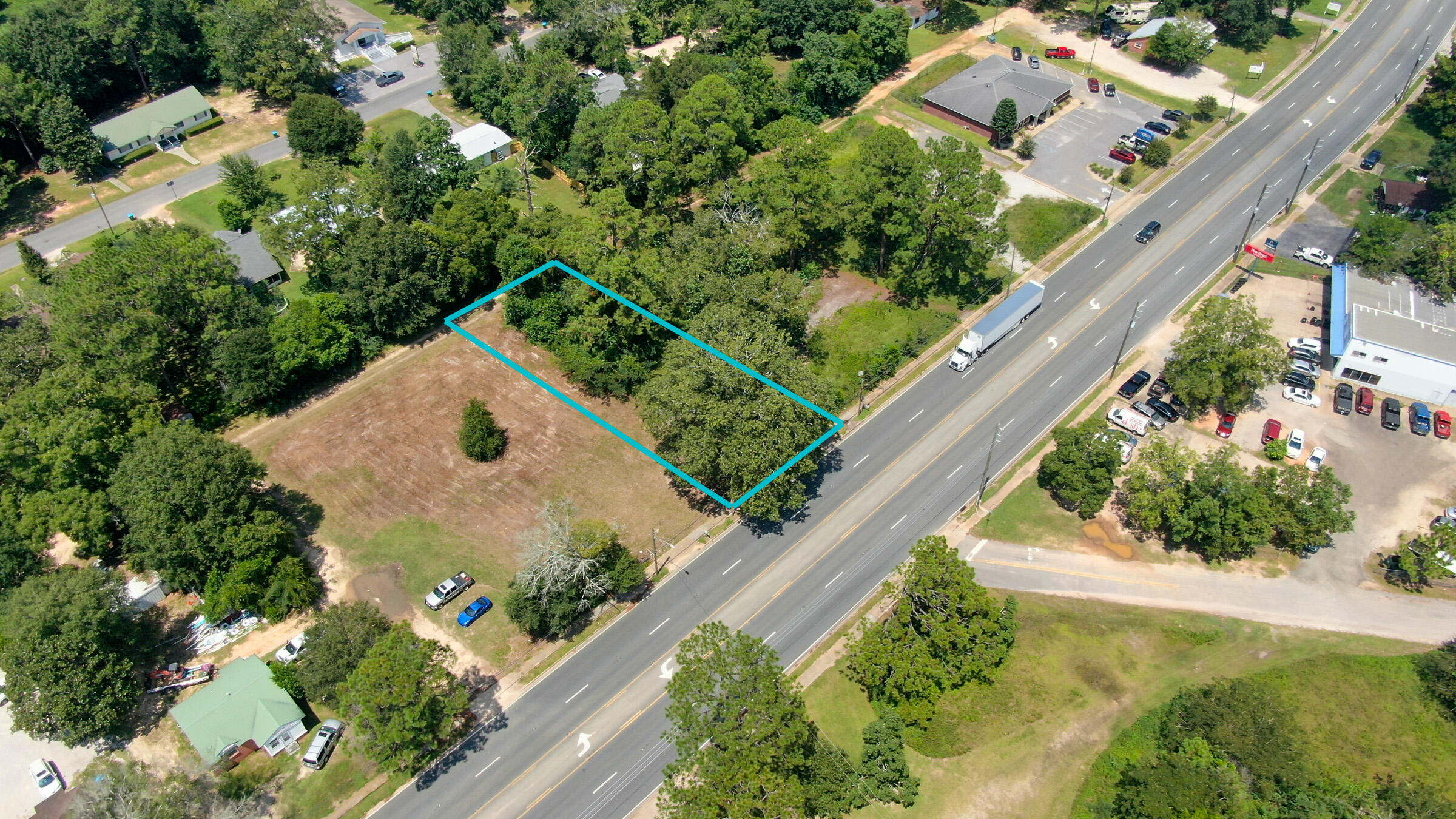 Unlock Your Commercial Future in Crestview's High-Growth Corridor!

Seize the opportunity to own prime commercial property perfectly positioned just north of Crestview's rapidly expanding business hub. This thriving corridor has already drawn major companies eager to leverage its exceptional visibility, strategic location, and strong economic momentum.

Crestview continues to experience robust population and commercial growth, creating outstanding potential for investors and entrepreneurs alike. The recent announcement of Williams International—a global leader in aerospace and aviation manufacturing—bringing over $1 billion in capital investment and hundreds of high-paying jobs to the area further solidifies Crestview's emergence as a regional powerhouse for commerce and industry.