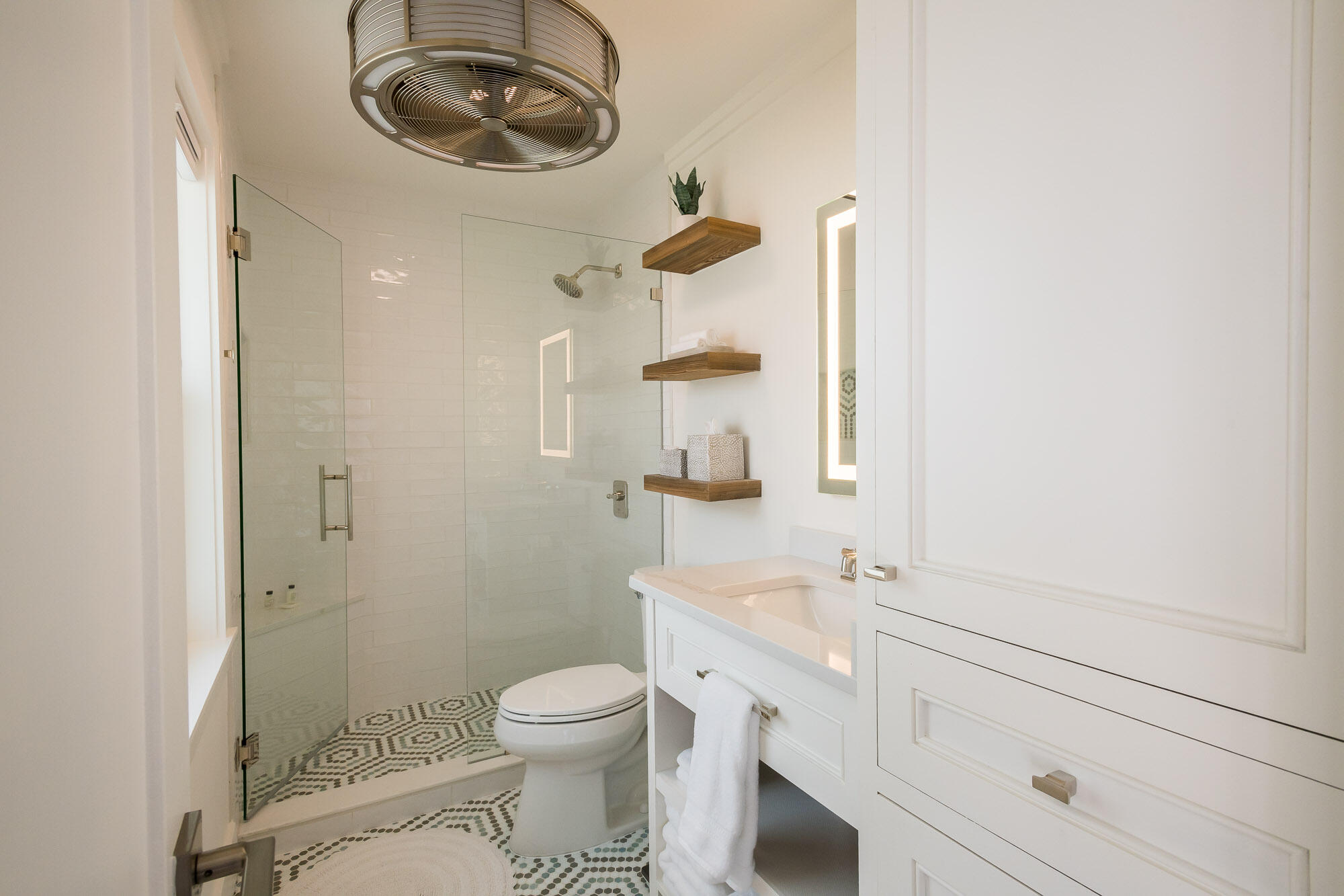 INLET SANDS CONDO - Residential