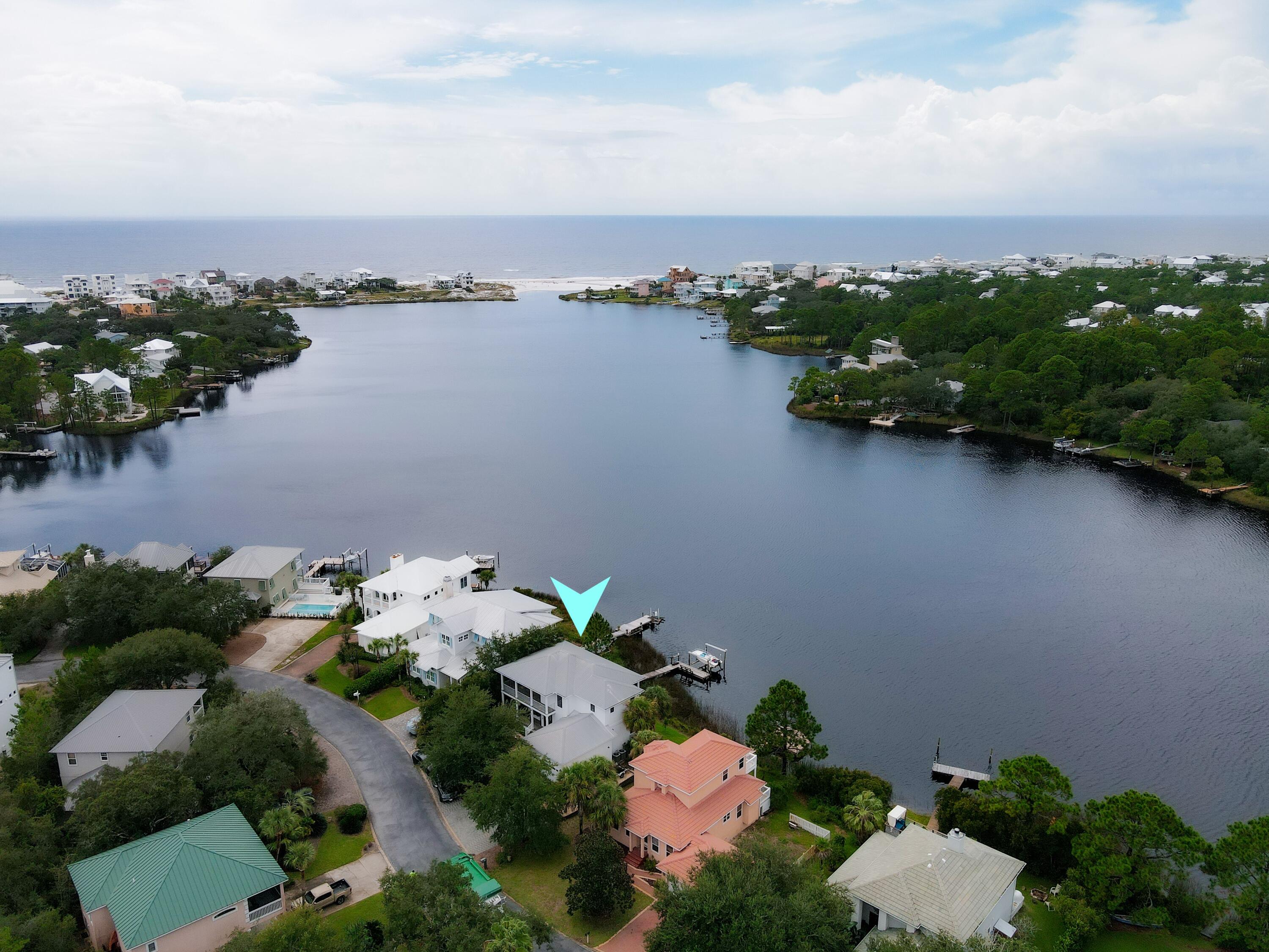 LAKEWOOD POINTE ESTATES - Residential