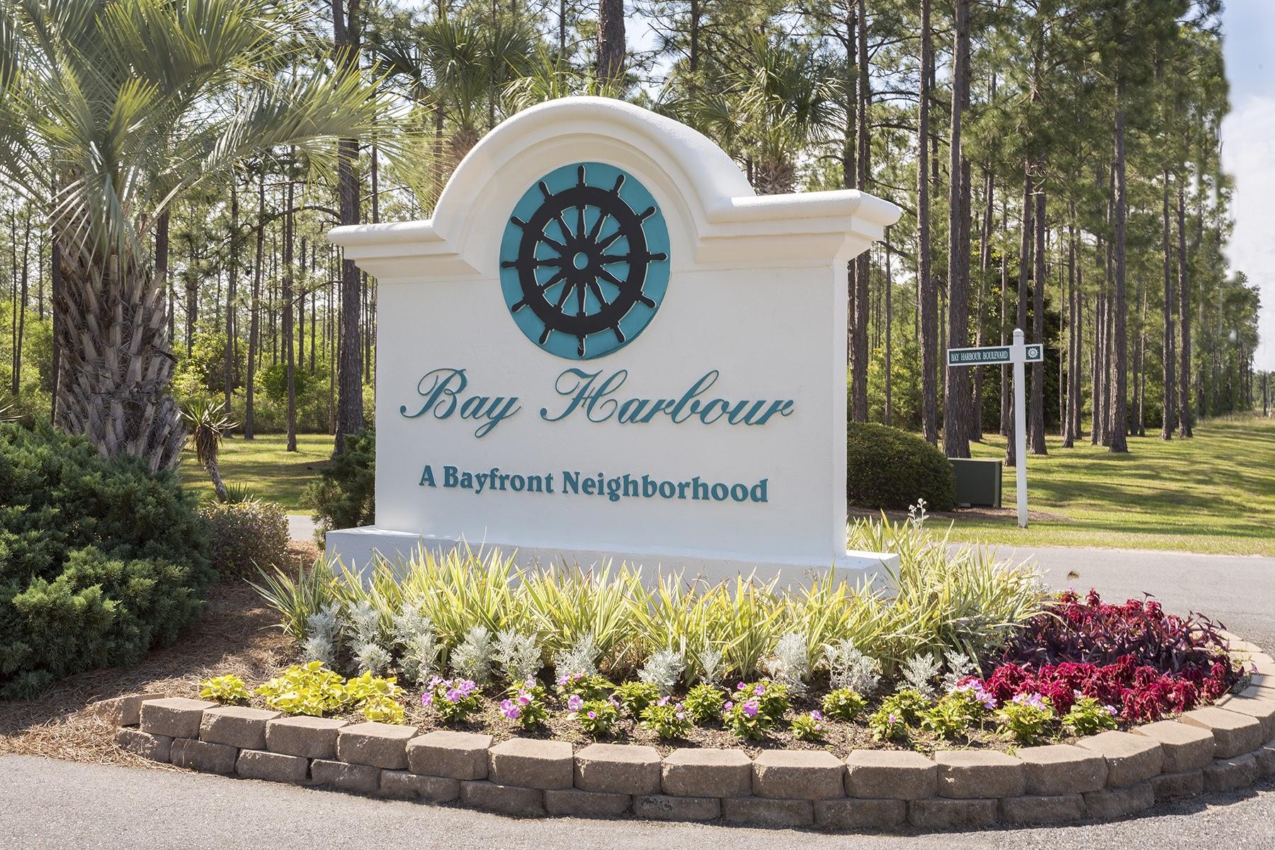 BAY HARBOUR - Land