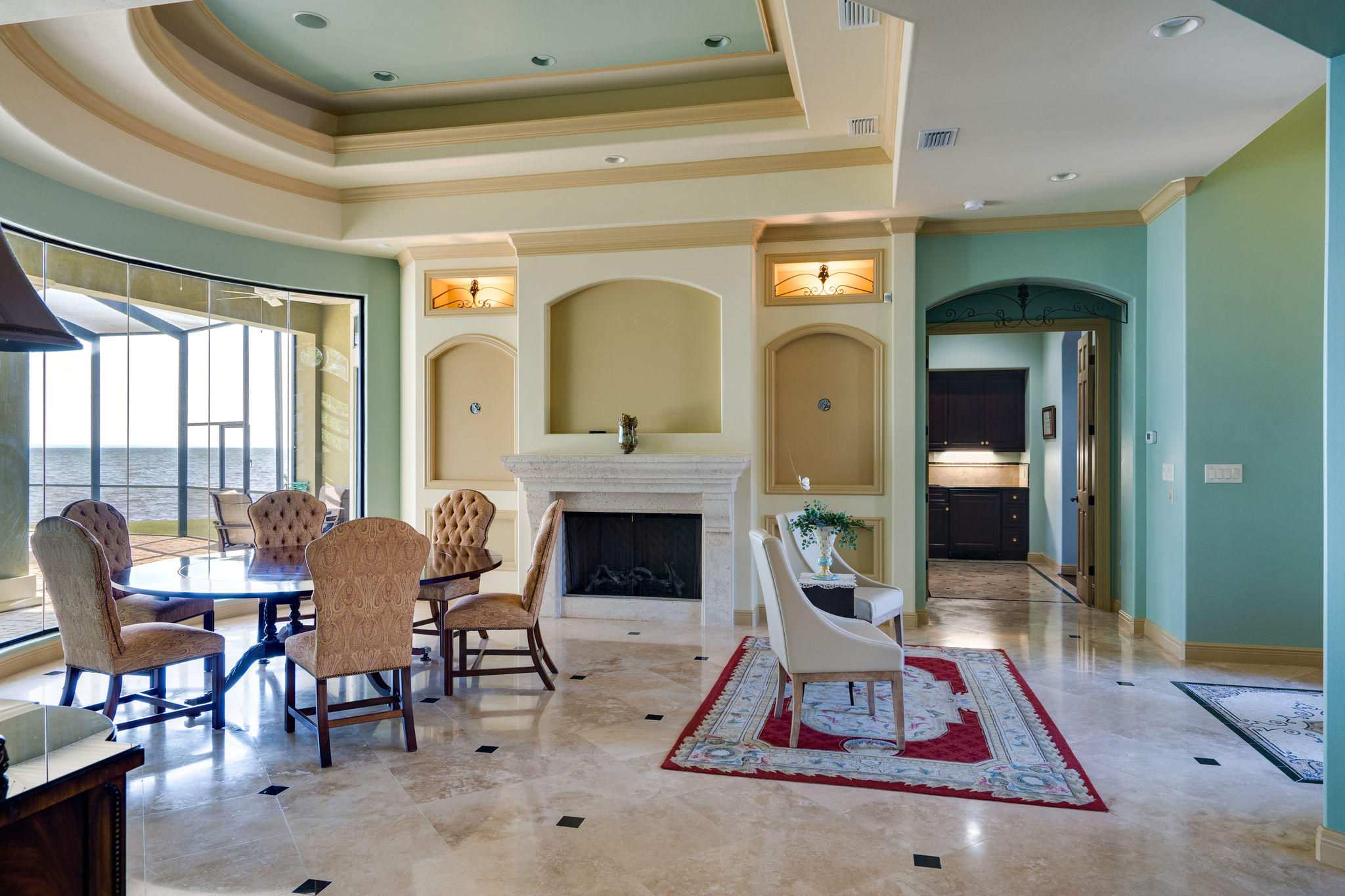 WHISPERING OAKS - Residential