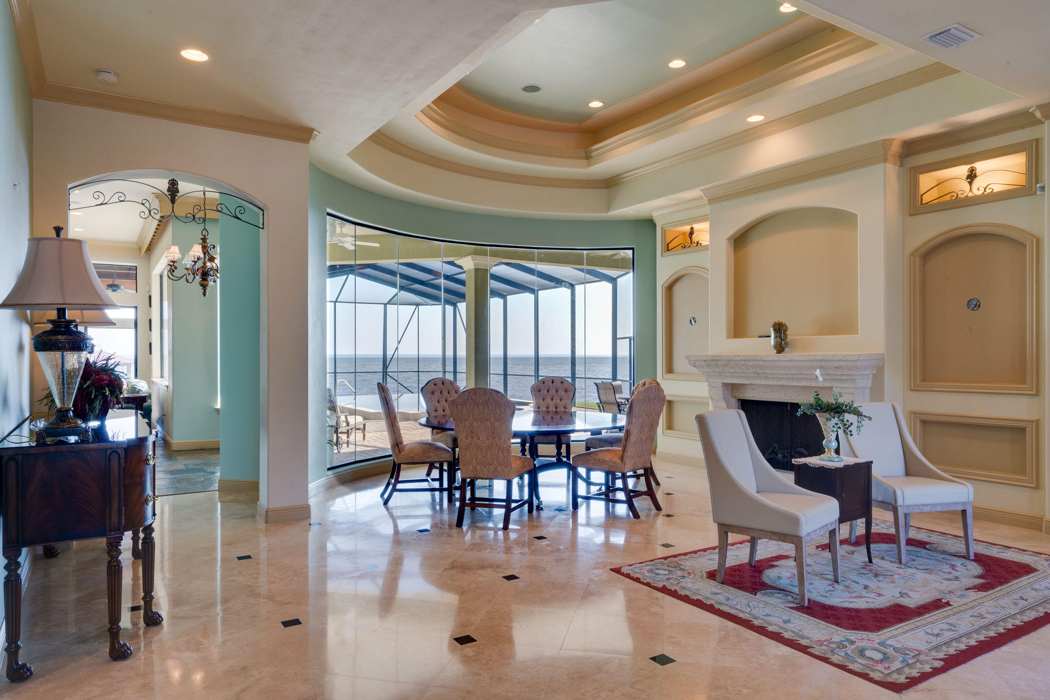 WHISPERING OAKS - Residential