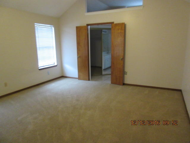 FOX DEN VILLAGES - Residential Lease