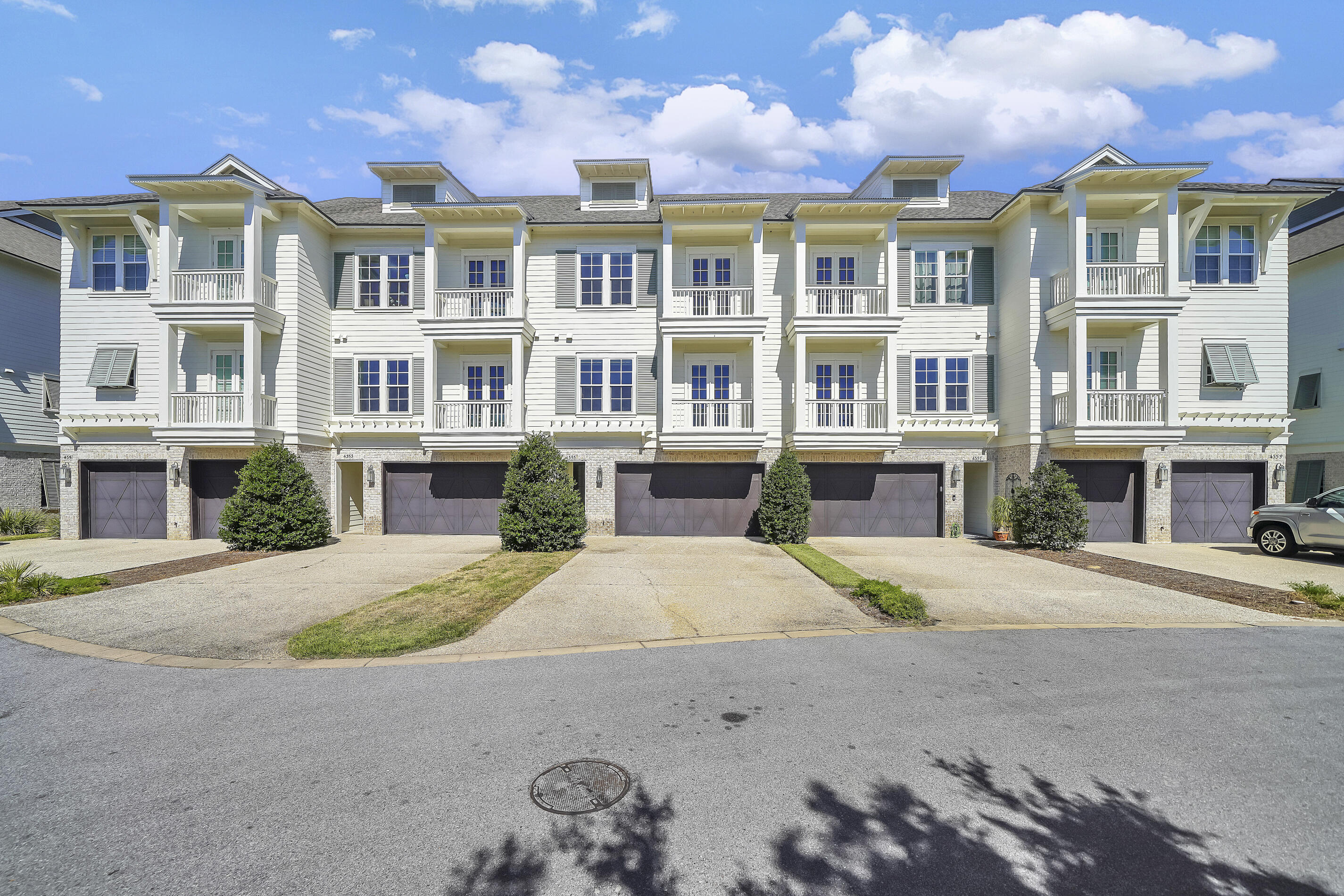 Kelly Plantation - Residential