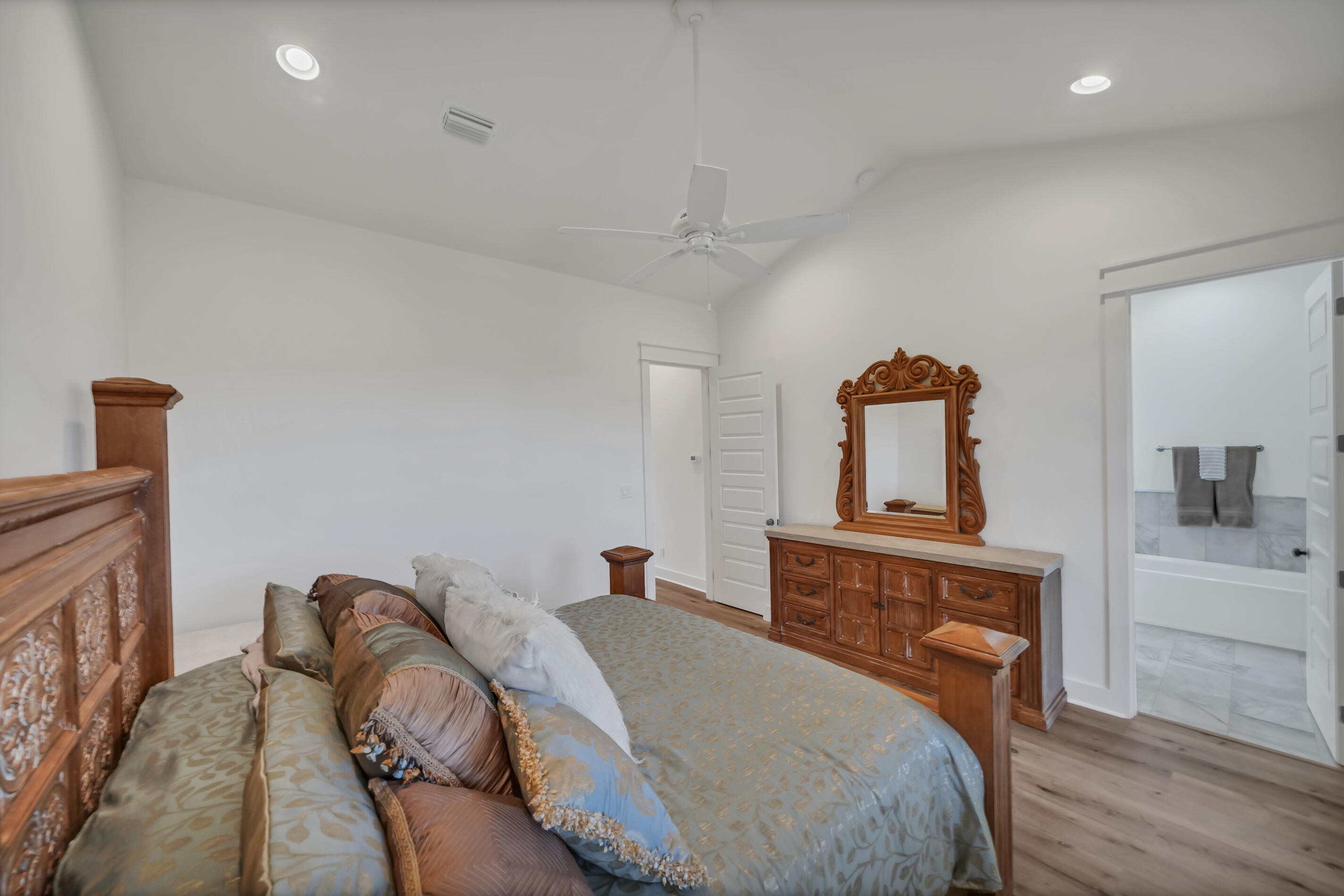 Kelly Plantation - Residential