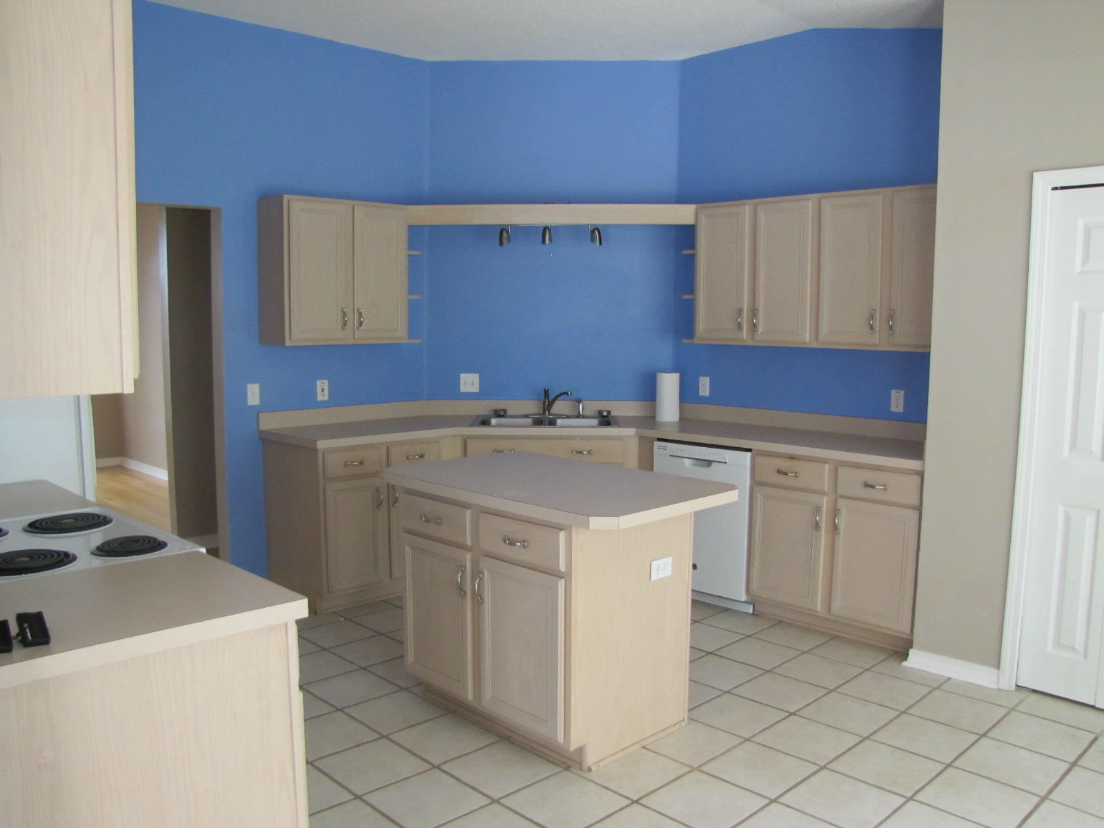 NORTHVIEW ESTATES 7TH ADDN - Residential Lease
