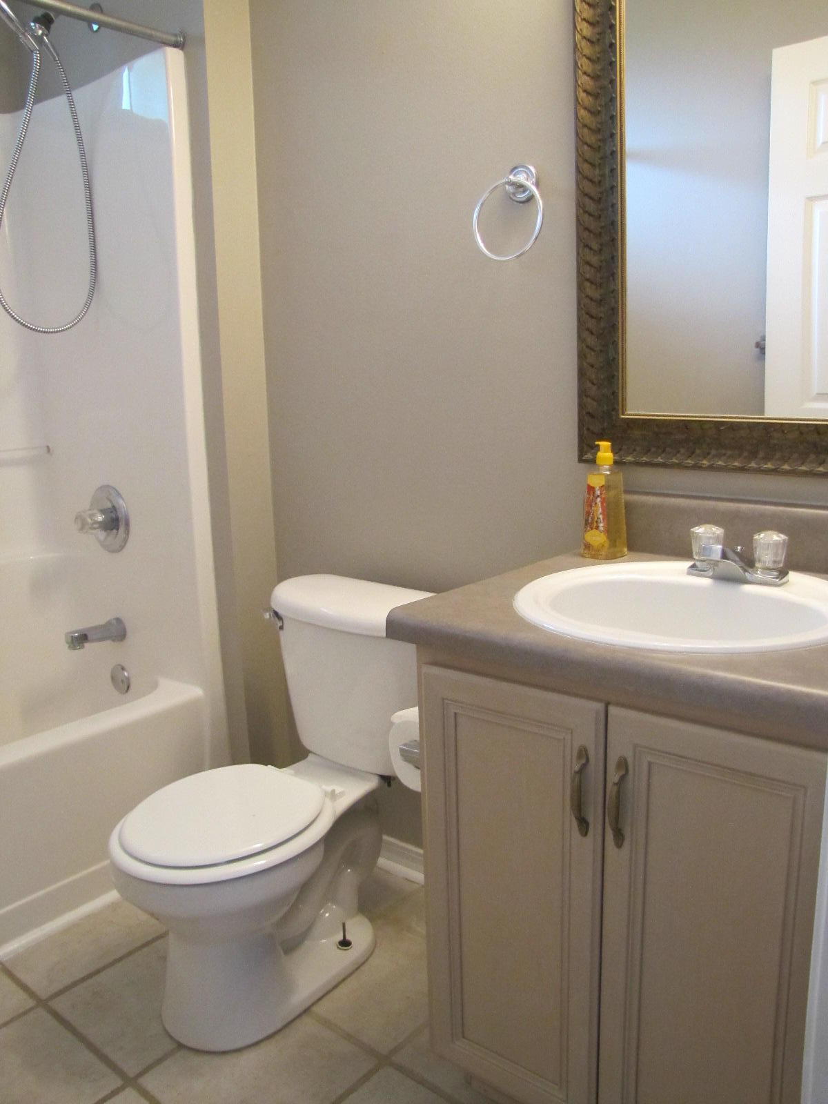 NORTHVIEW ESTATES 7TH ADDN - Residential Lease