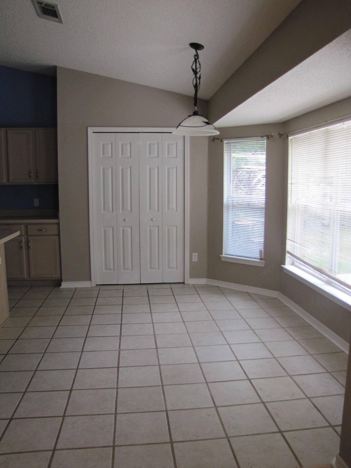 NORTHVIEW ESTATES 7TH ADDN - Residential Lease