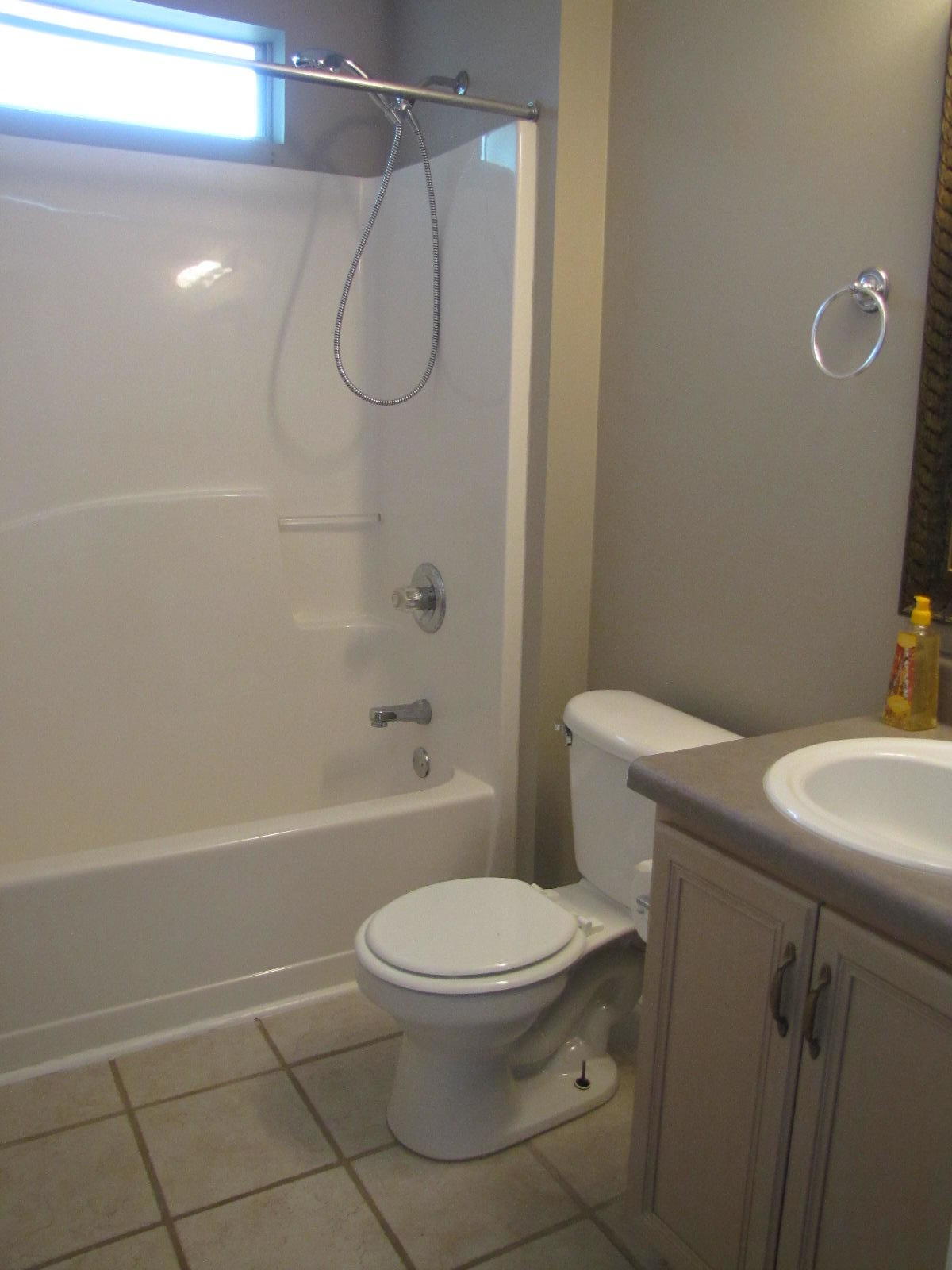 NORTHVIEW ESTATES 7TH ADDN - Residential Lease