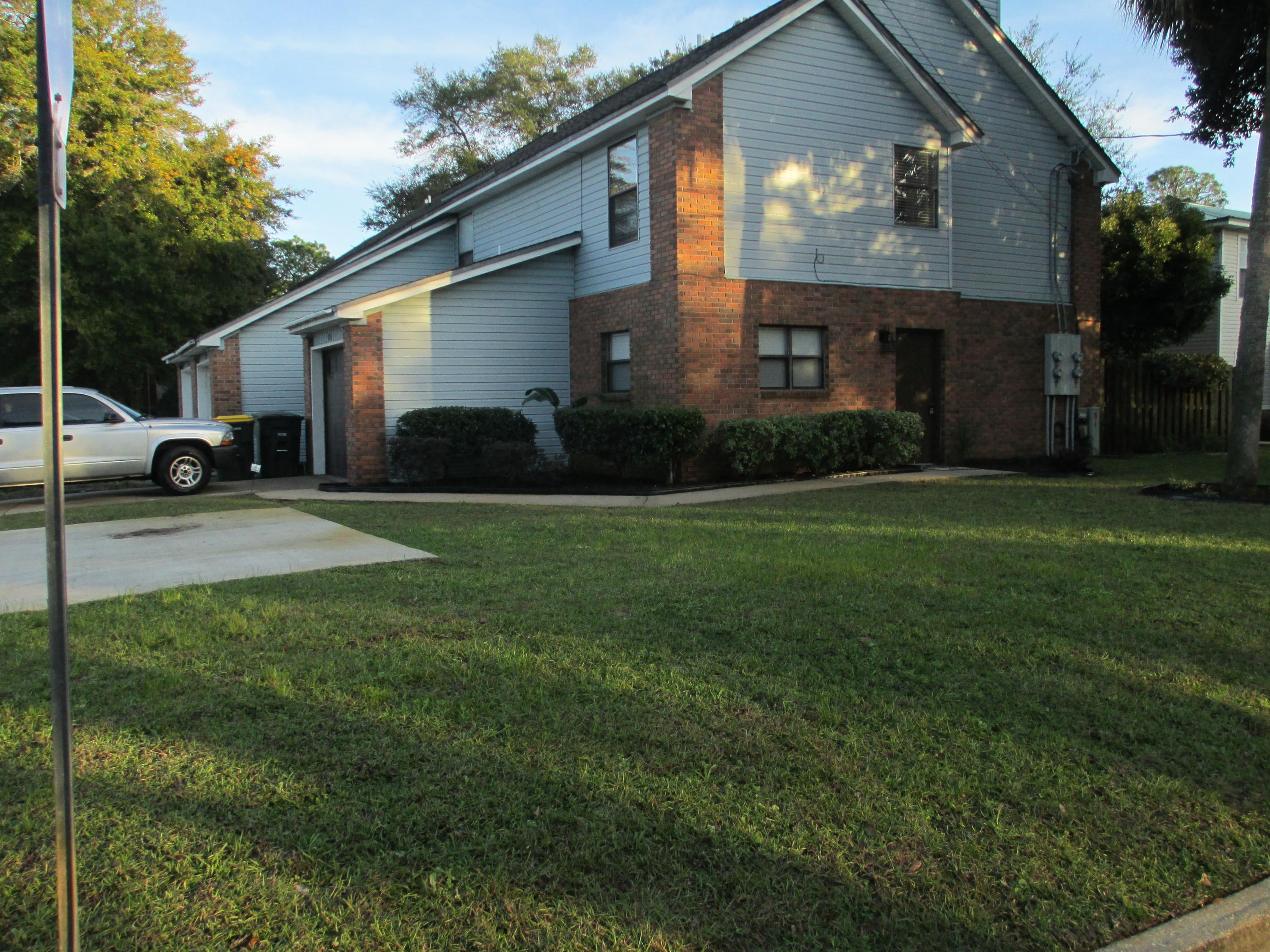 STUDIO T/H LOT 16 - Residential Lease