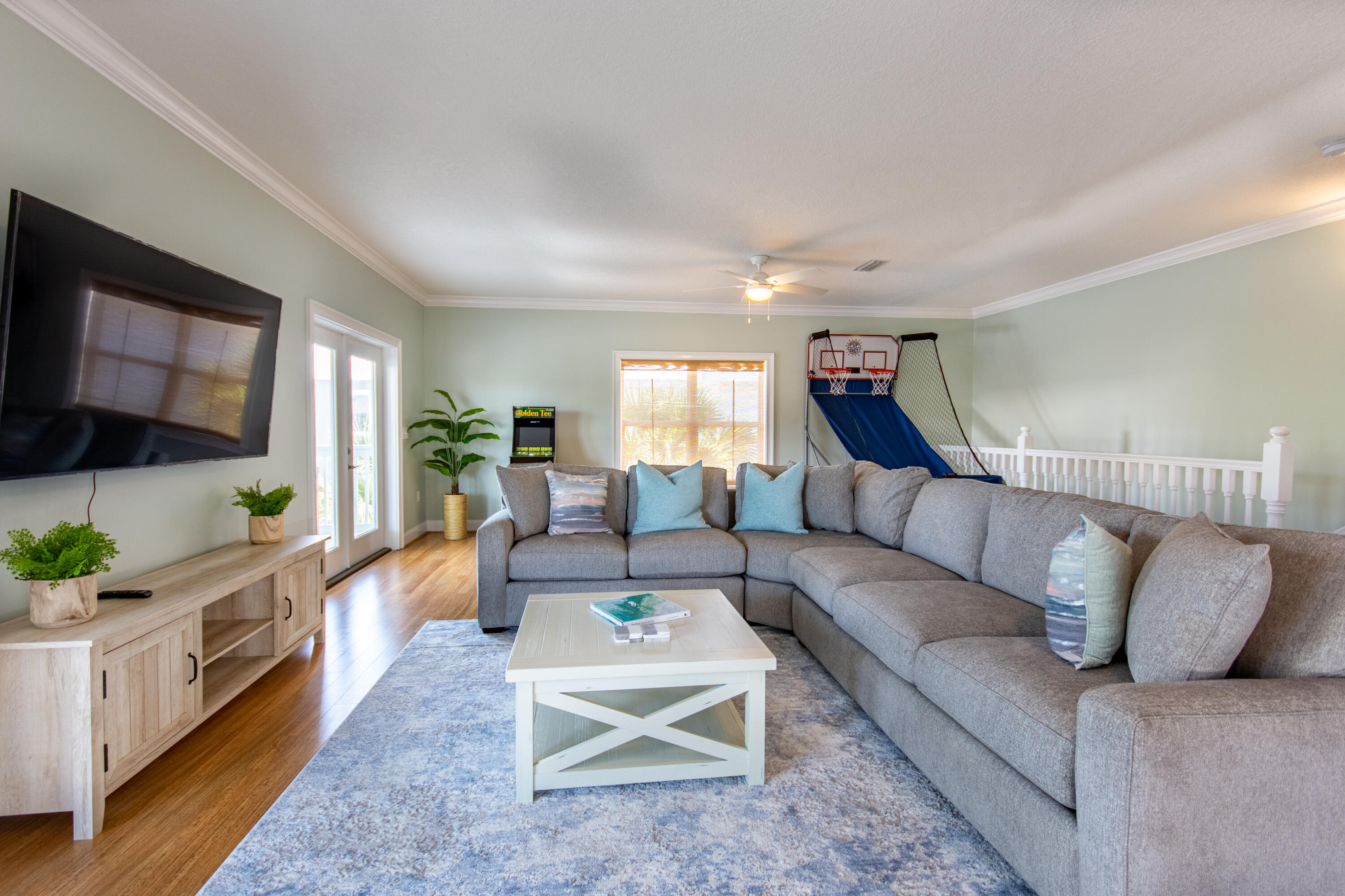 CRYSTAL BEACH - Residential