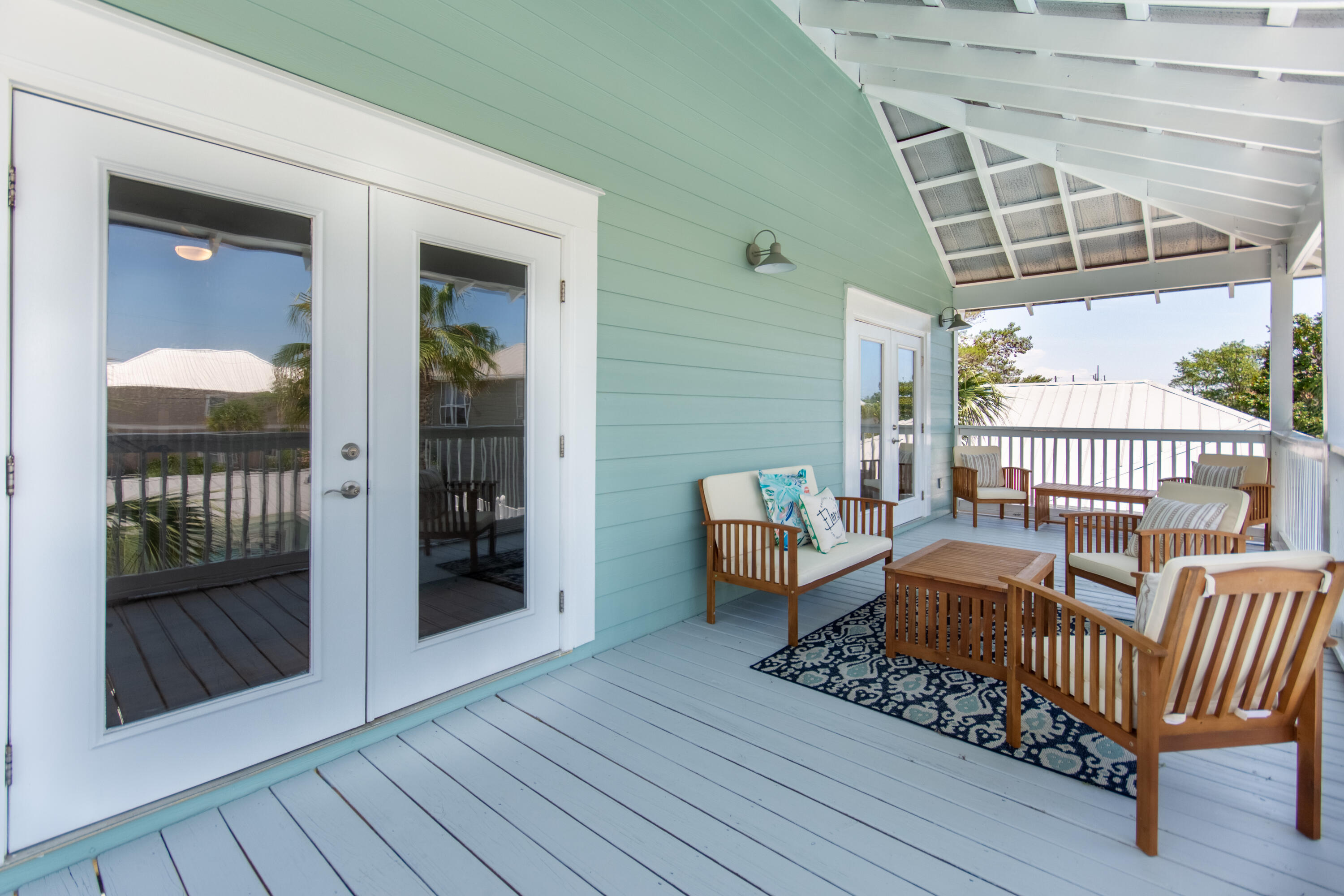 CRYSTAL BEACH - Residential