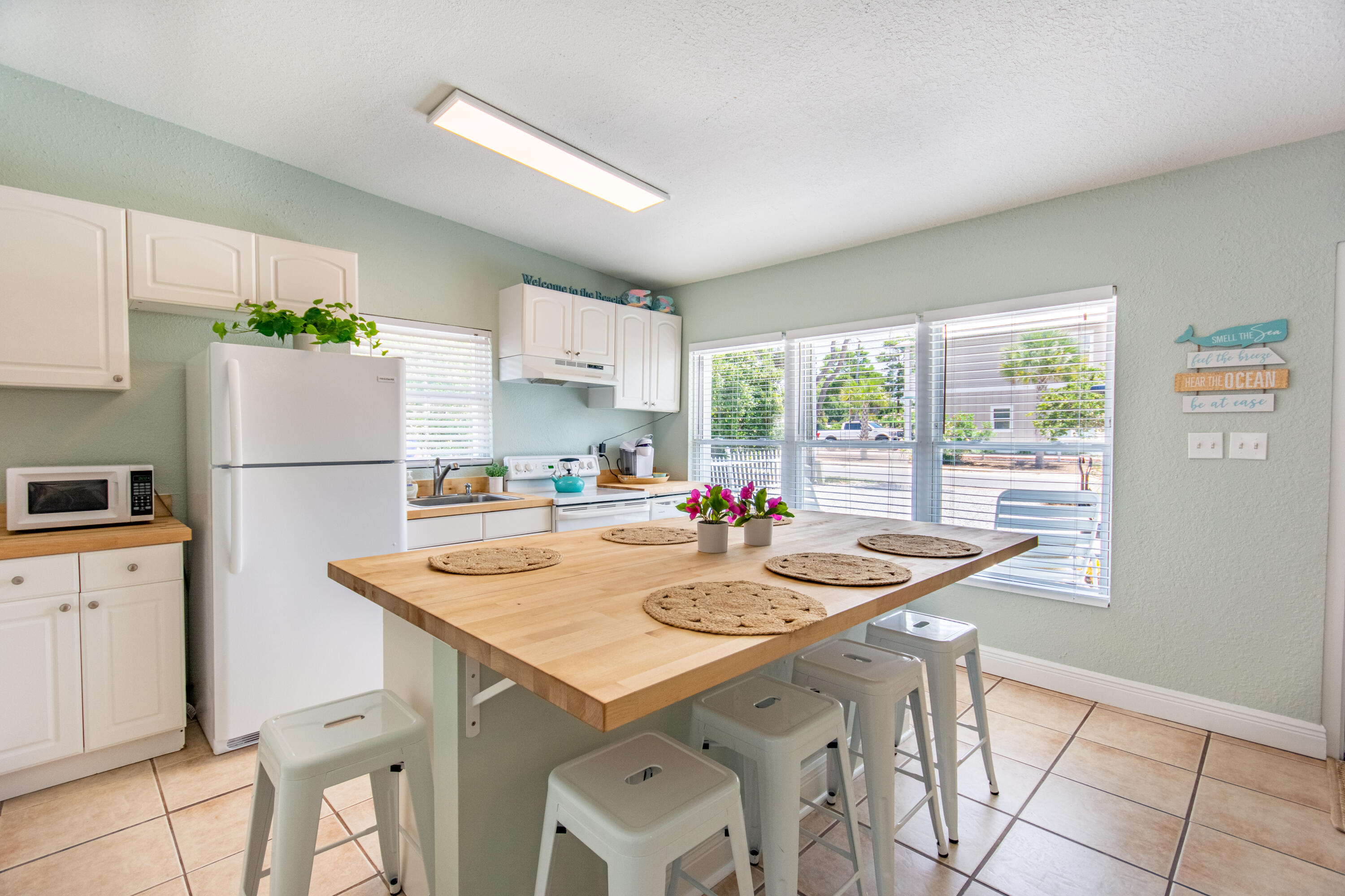 CRYSTAL BEACH - Residential