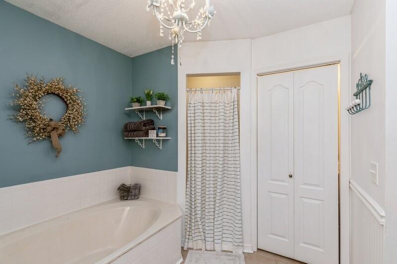 FOXWOOD ESTATES 1 - Residential