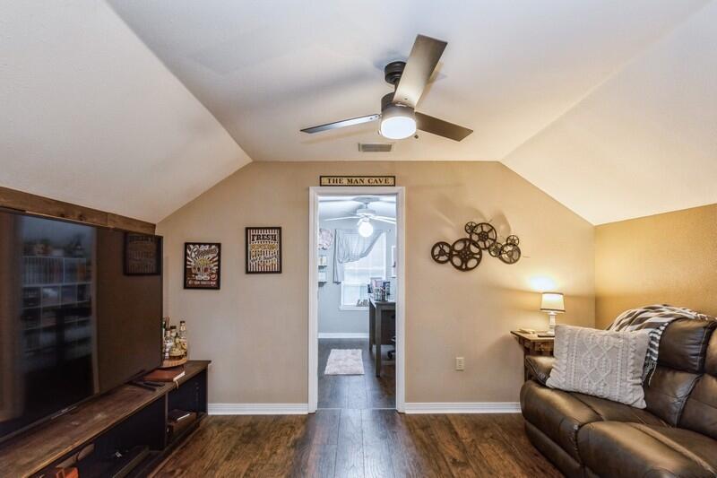 FOXWOOD ESTATES 1 - Residential