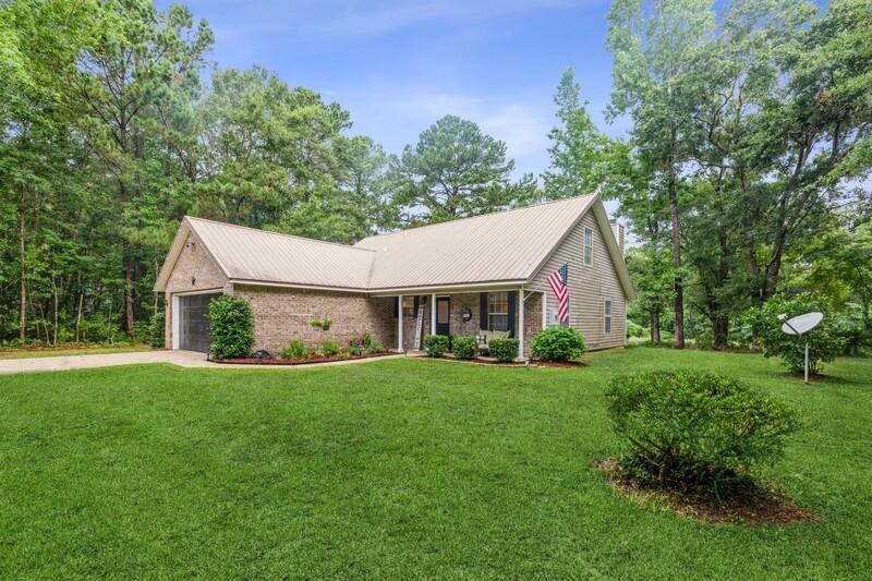 FOXWOOD ESTATES 1 - Residential