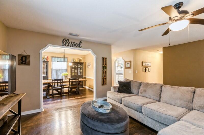 FOXWOOD ESTATES 1 - Residential