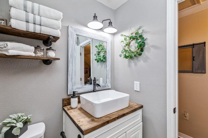 FOXWOOD ESTATES 1 - Residential