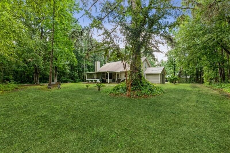 FOXWOOD ESTATES 1 - Residential