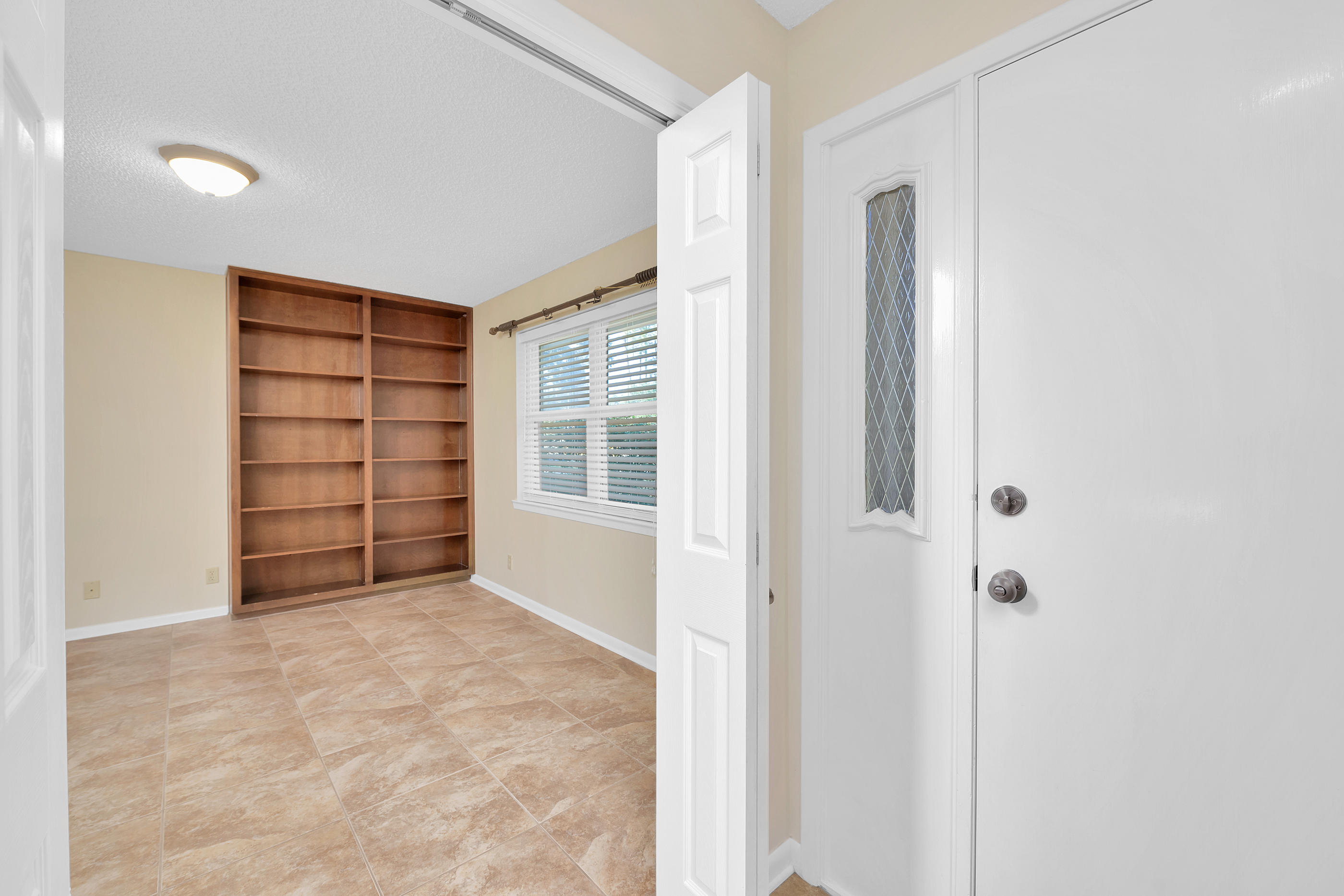BAHIA VISTA LOT 5 BLK A - Residential
