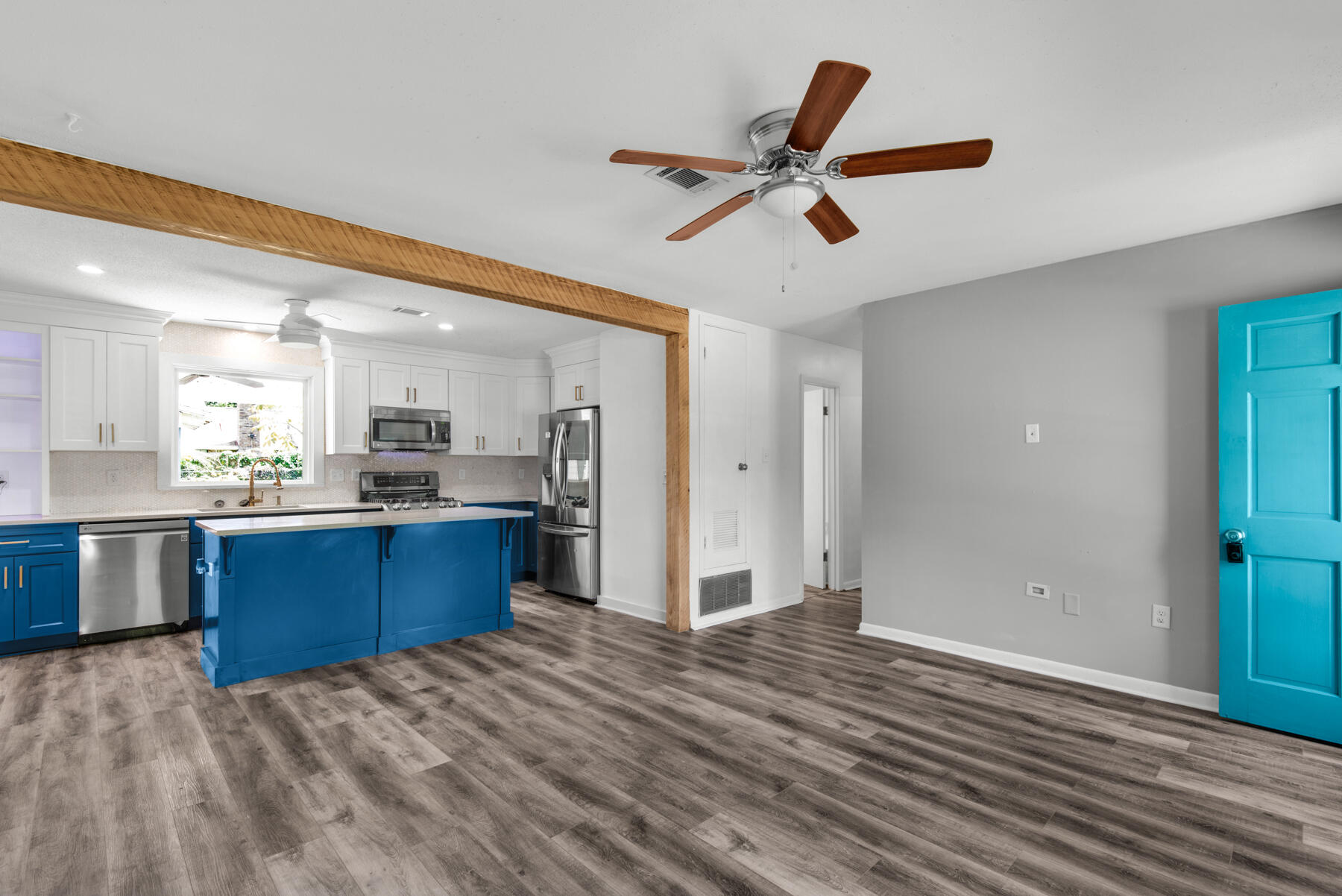 MARY ESTHER HEIGHTS - Residential Lease