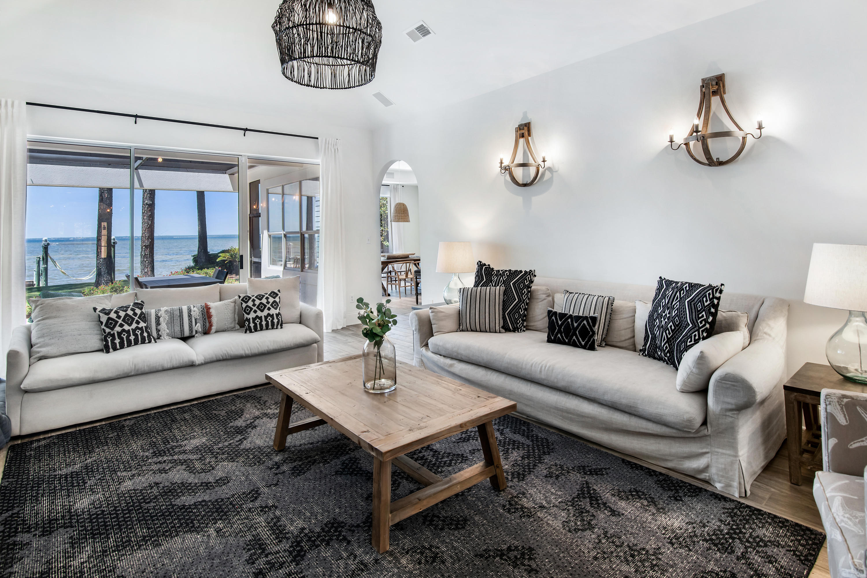 BURNT PINE - Residential