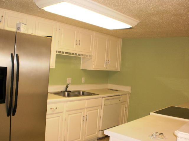 VALENCIA CONDO - Residential Lease